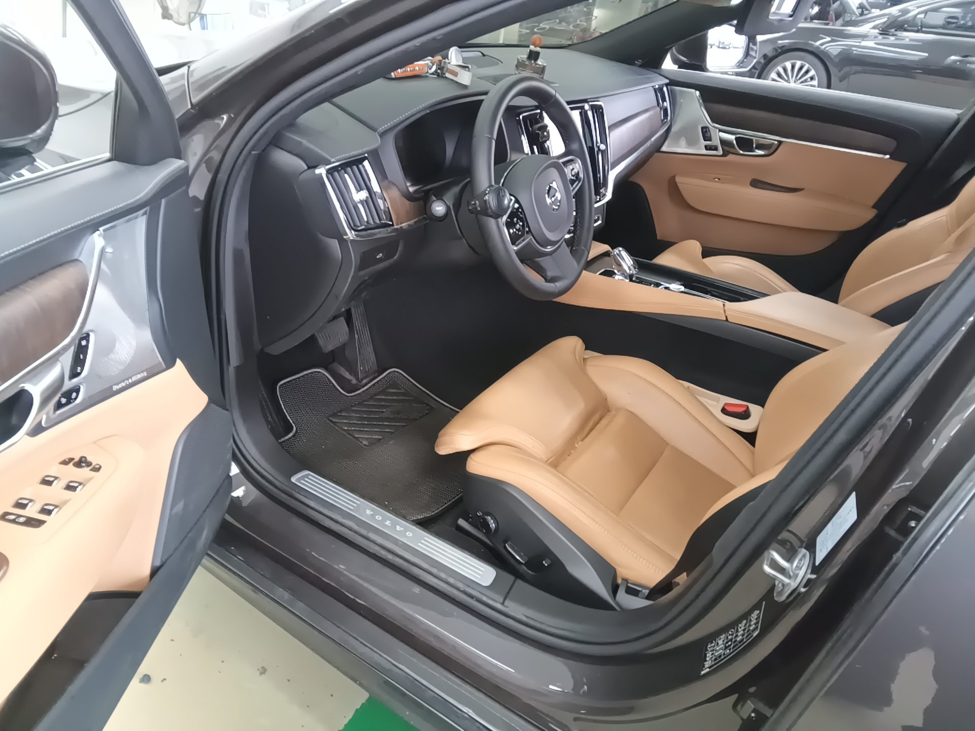 VOLVO THE NEW S90 B5 ULTIMATE BRIGHT 2023 - zdjęcie 10