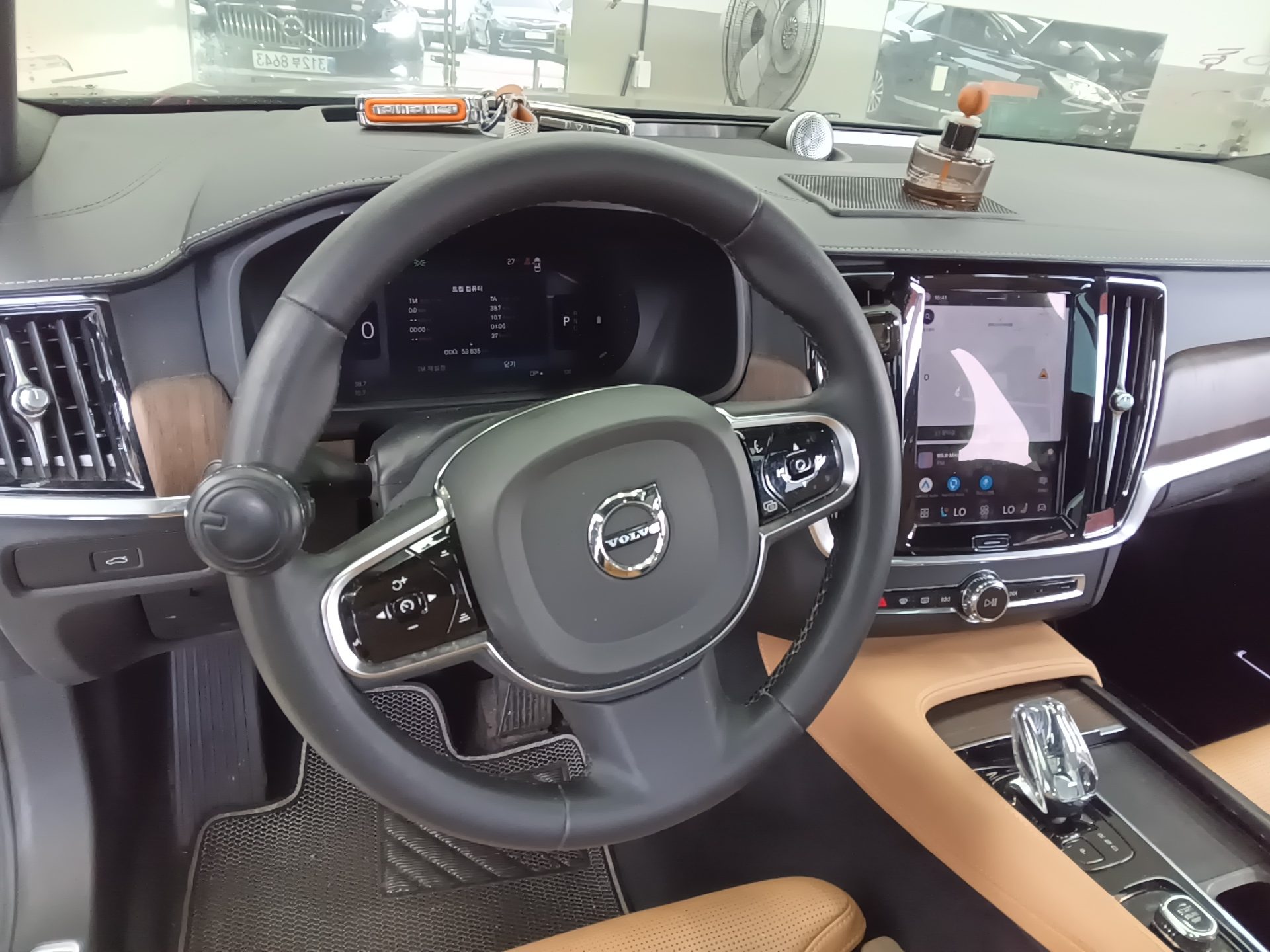 VOLVO THE NEW S90 B5 ULTIMATE BRIGHT 2023 - zdjęcie 17