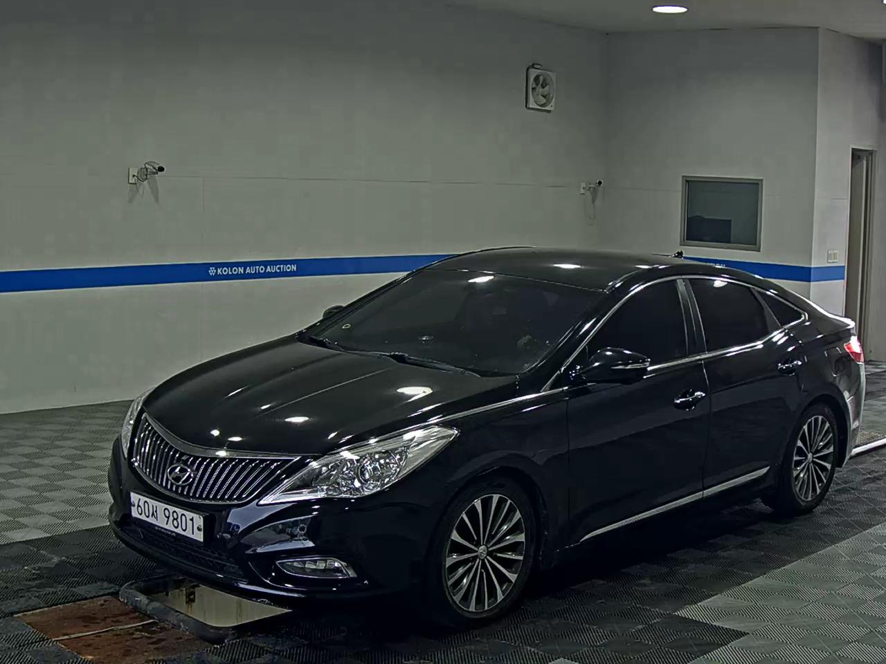 HYUNDAI GRANDEUR HG HG 300 EXCLUSIVE 2013 - zdjęcie 2
