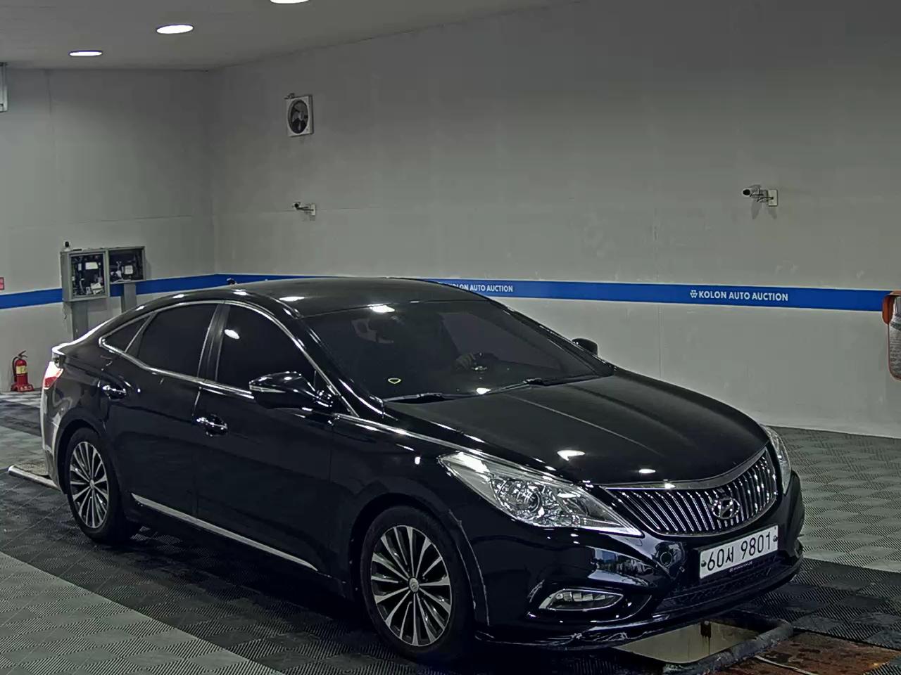 HYUNDAI GRANDEUR HG HG 300 EXCLUSIVE 2013 - zdjęcie 3