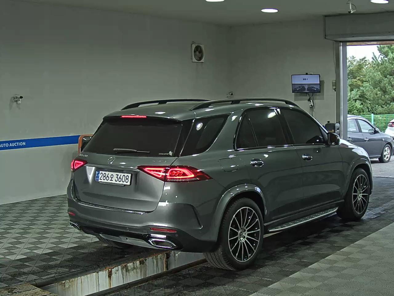 MERCEDES-BENZ GLE-CLASS (4TH GEN) GLE 450 4MATIC 2022 - zdjęcie 5
