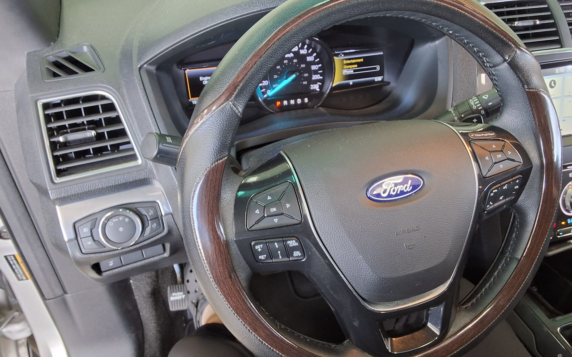 FORD EXPLORER (5TH GEN) 2.3 AWD LIMITED 2017 - zdjęcie 17
