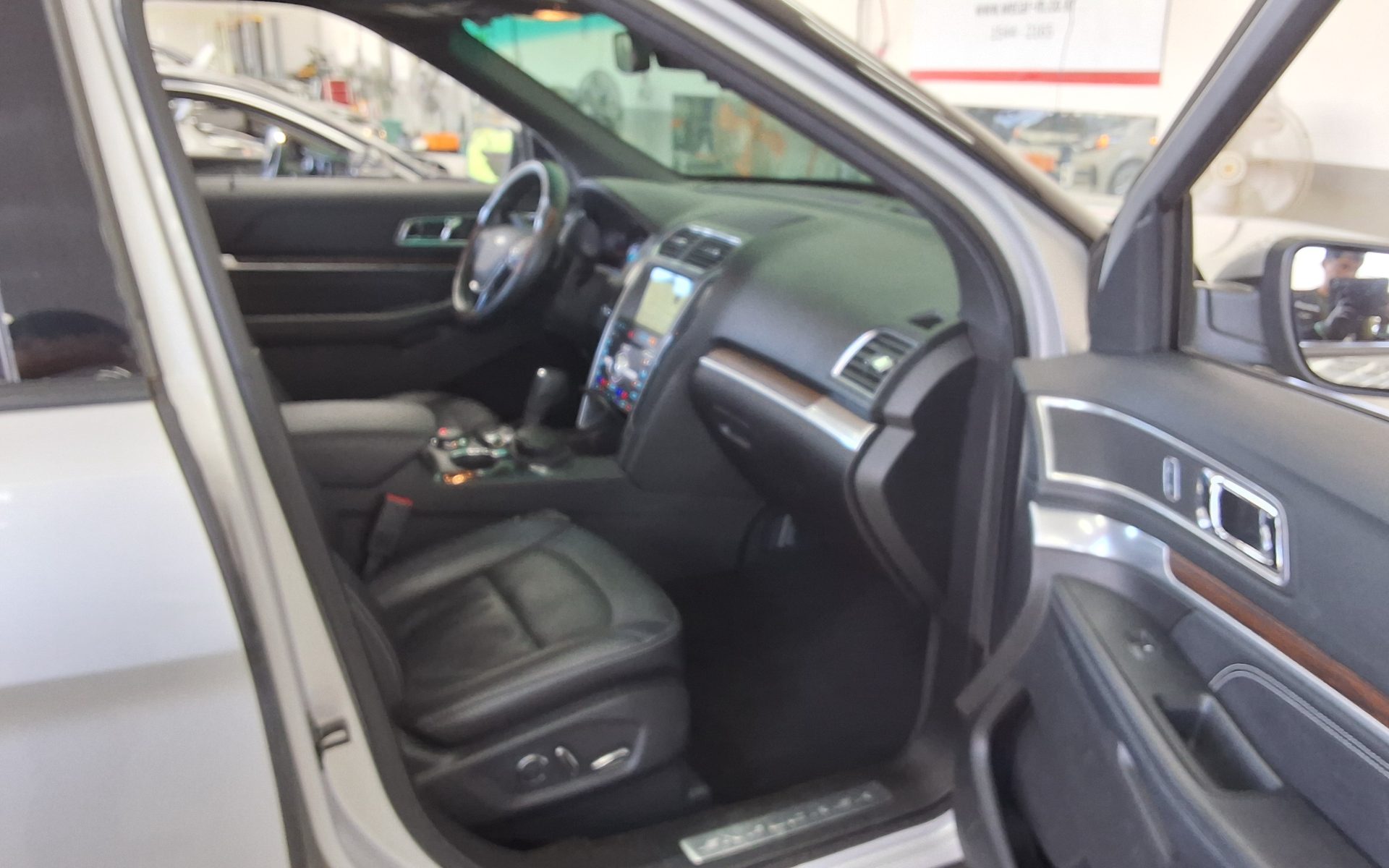 FORD EXPLORER (5TH GEN) 2.3 AWD LIMITED 2017 - zdjęcie 14