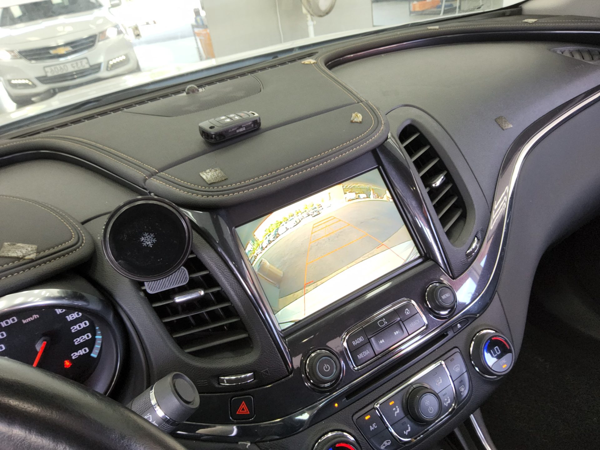 CHEVROLET (DAEWOO) IMPALA 2.5 LTZ 2016 - zdjęcie 17