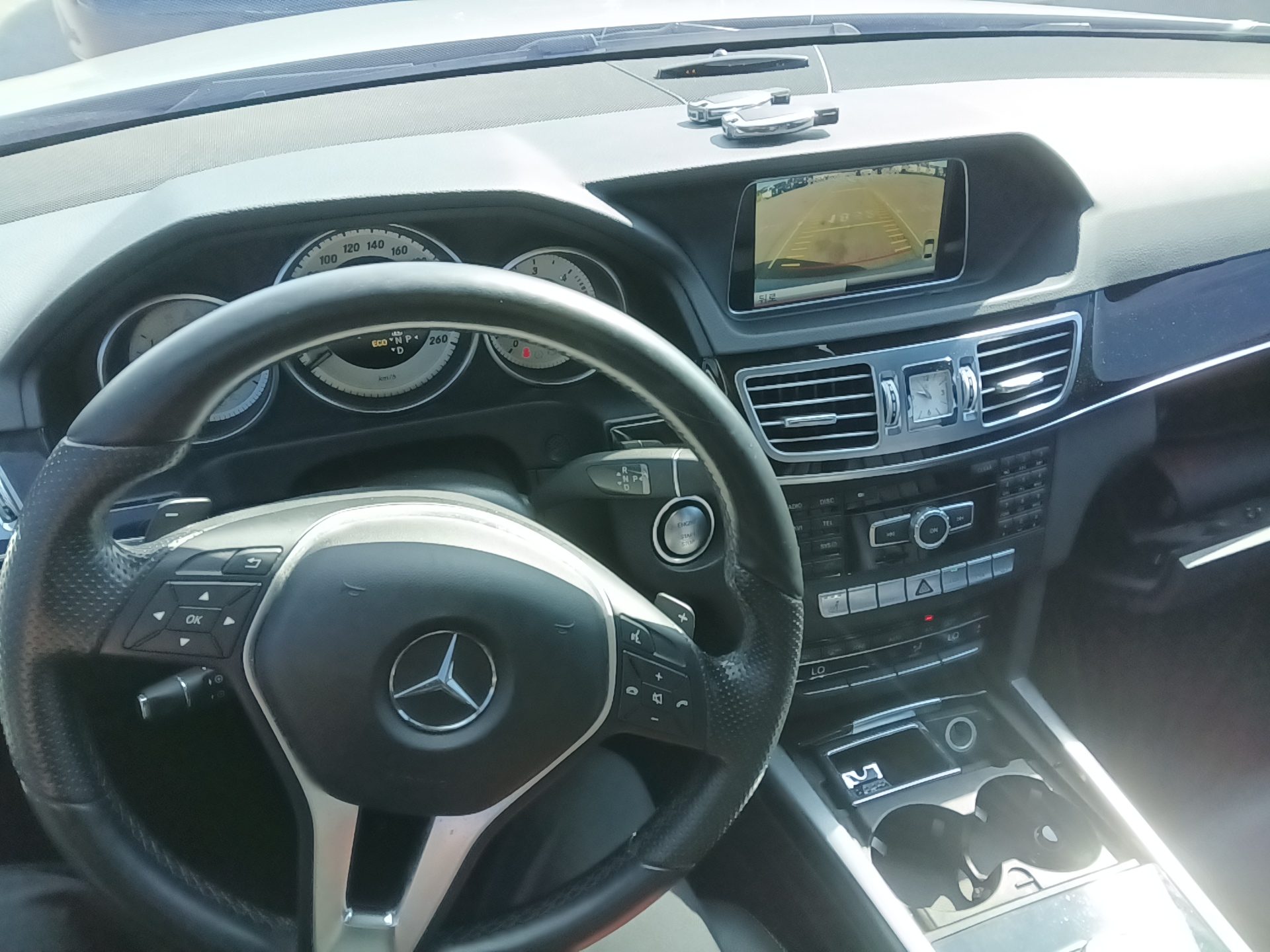 MERCEDES-BENZ E-CLASS (4TH GEN) E250 CDI 4MATIC 2014 - zdjęcie 11