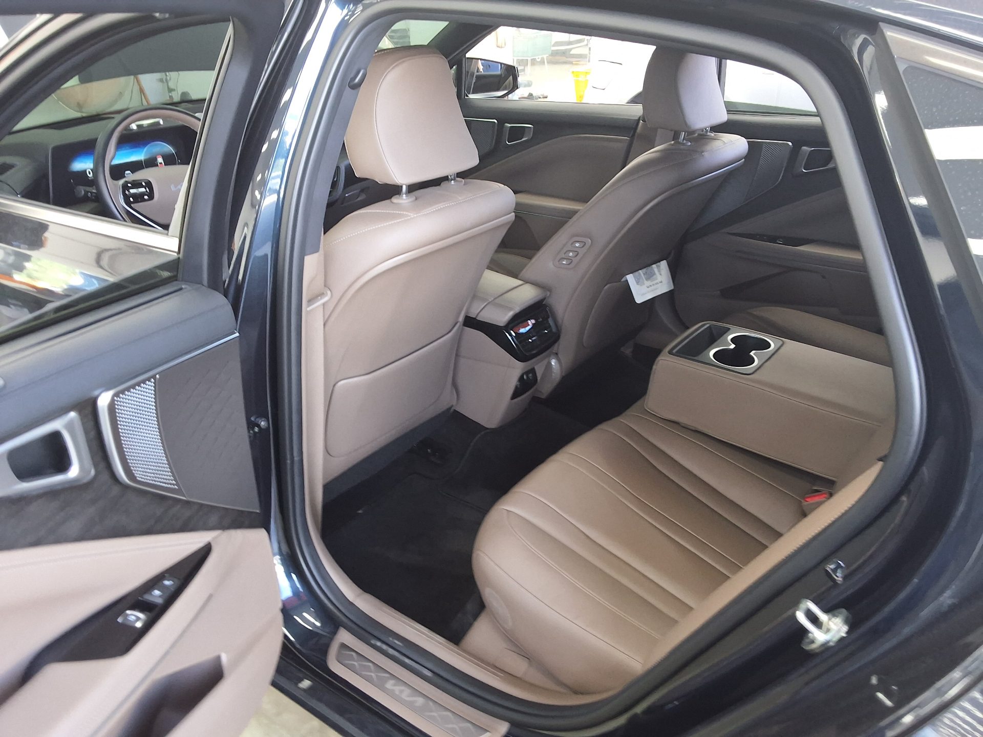 KIA K8 2.5 GDI NOBLESSE 2023 - zdjęcie 13