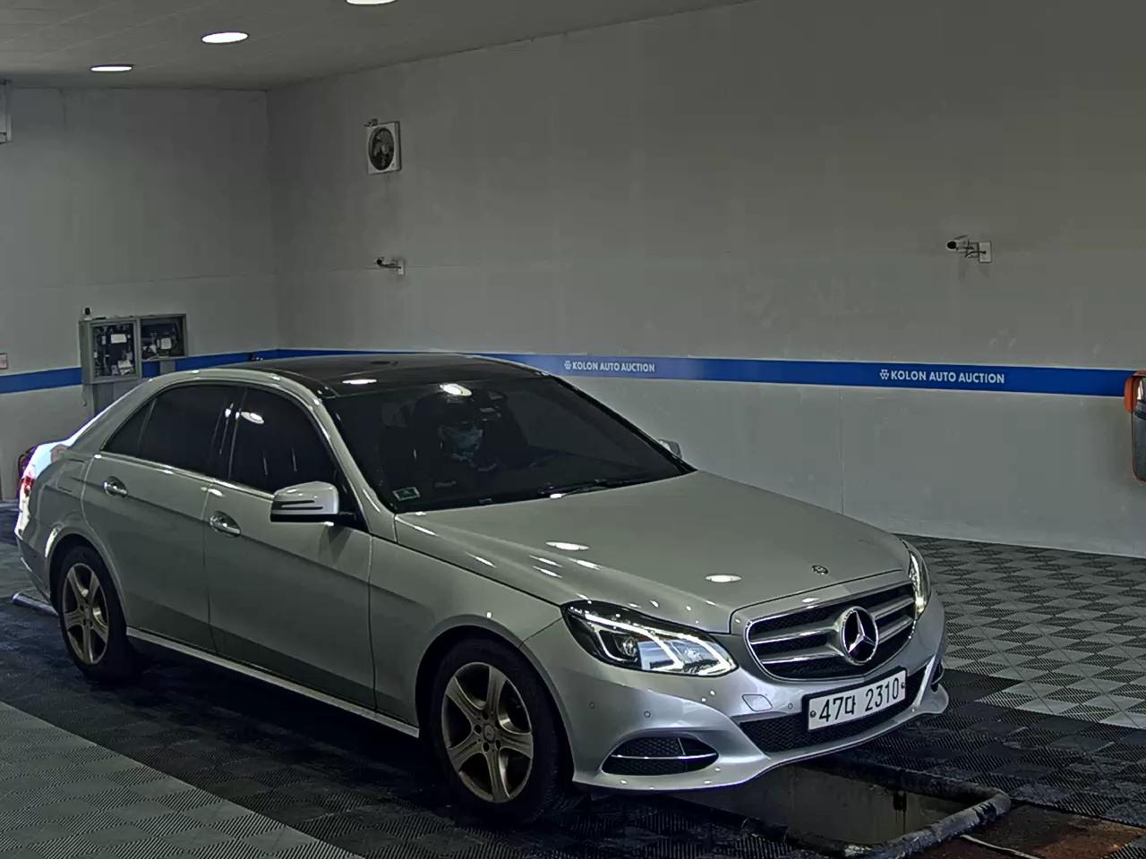 MERCEDES-BENZ E-CLASS (4TH GEN) E250 CDI 4MATIC 2014 - zdjęcie 3