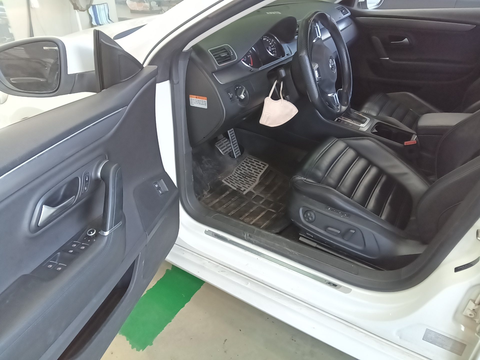 VOLKSWAGEN CC 2.0 TDI BLUEMOTION R LINE 2015 - zdjęcie 10