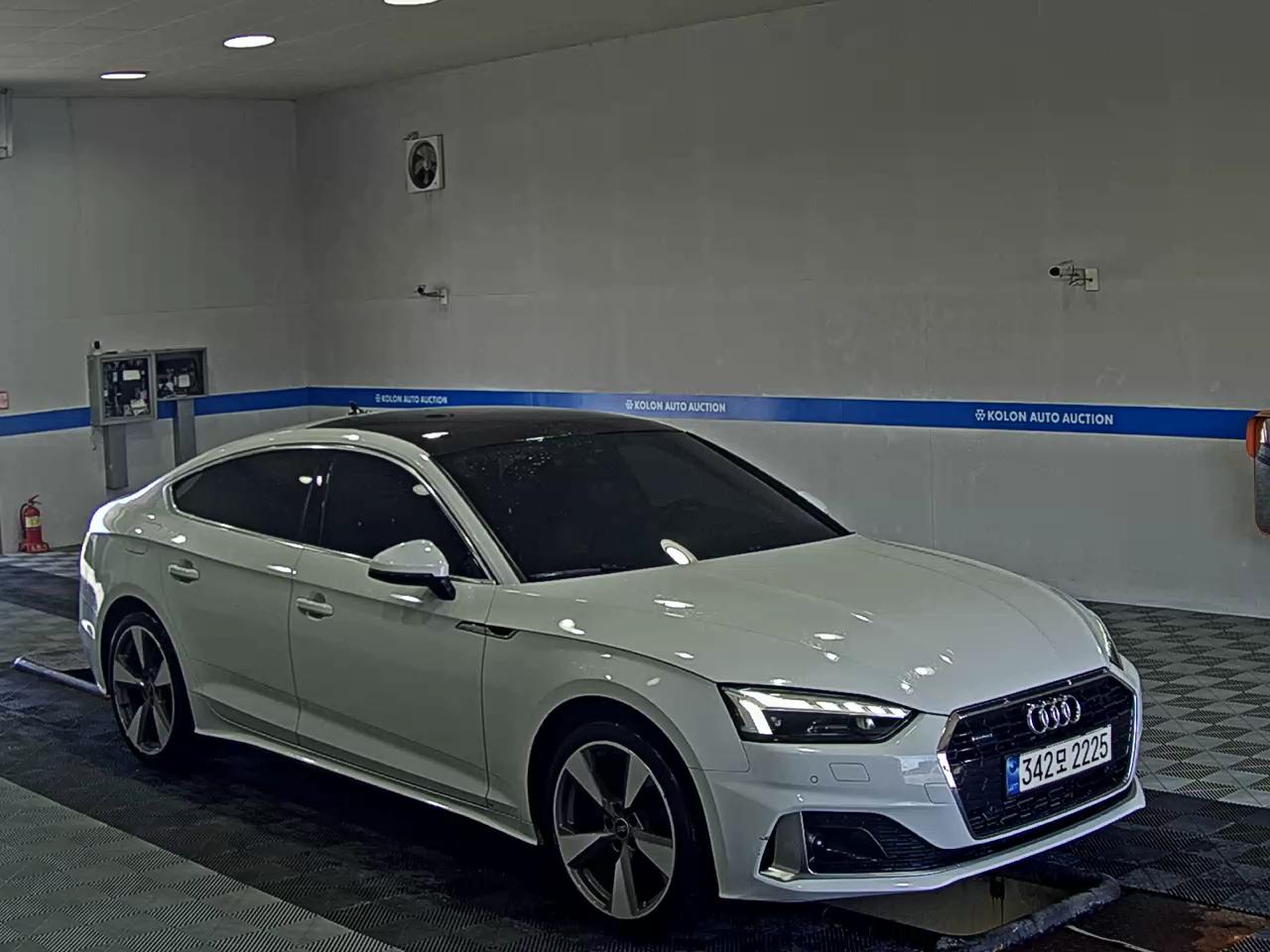 AUDI A5 (2ND GEN) 40TFSI QUATTRO SPORTBACK 2021 - zdjęcie 3