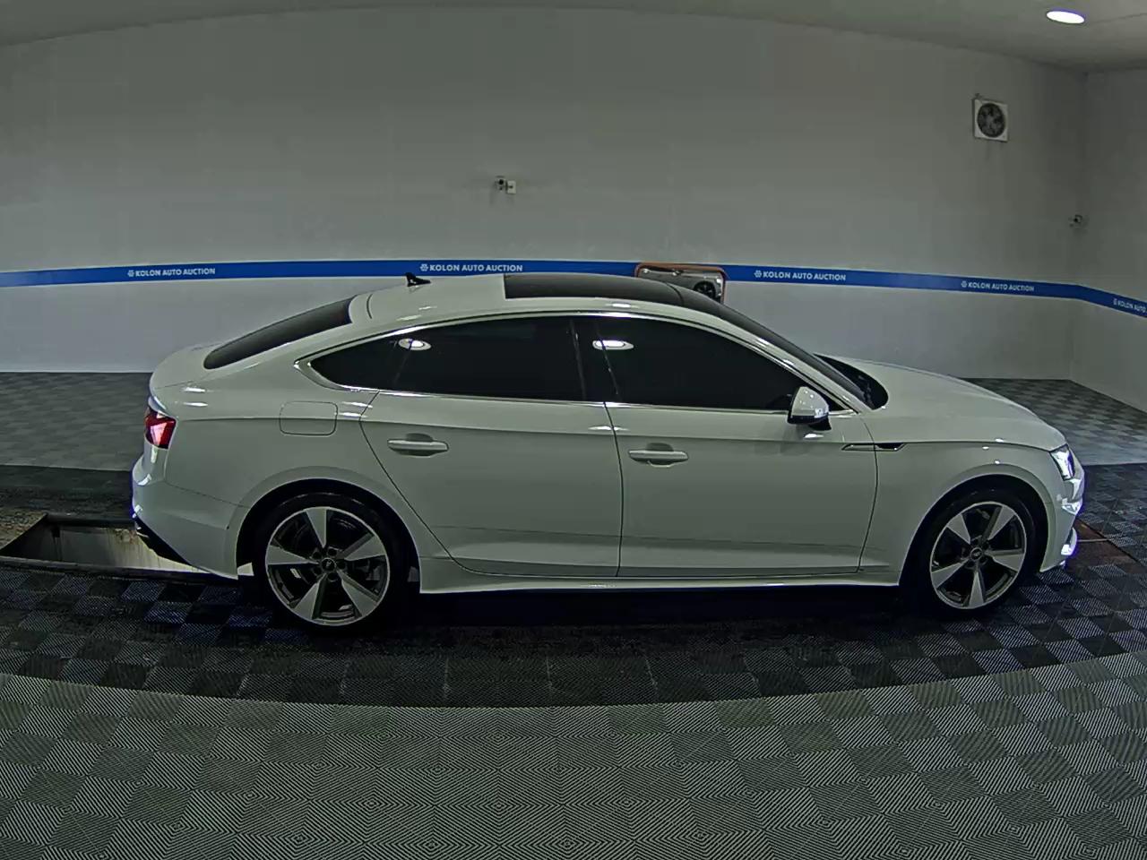 AUDI A5 (2ND GEN) 40TFSI QUATTRO SPORTBACK 2021 - zdjęcie 4