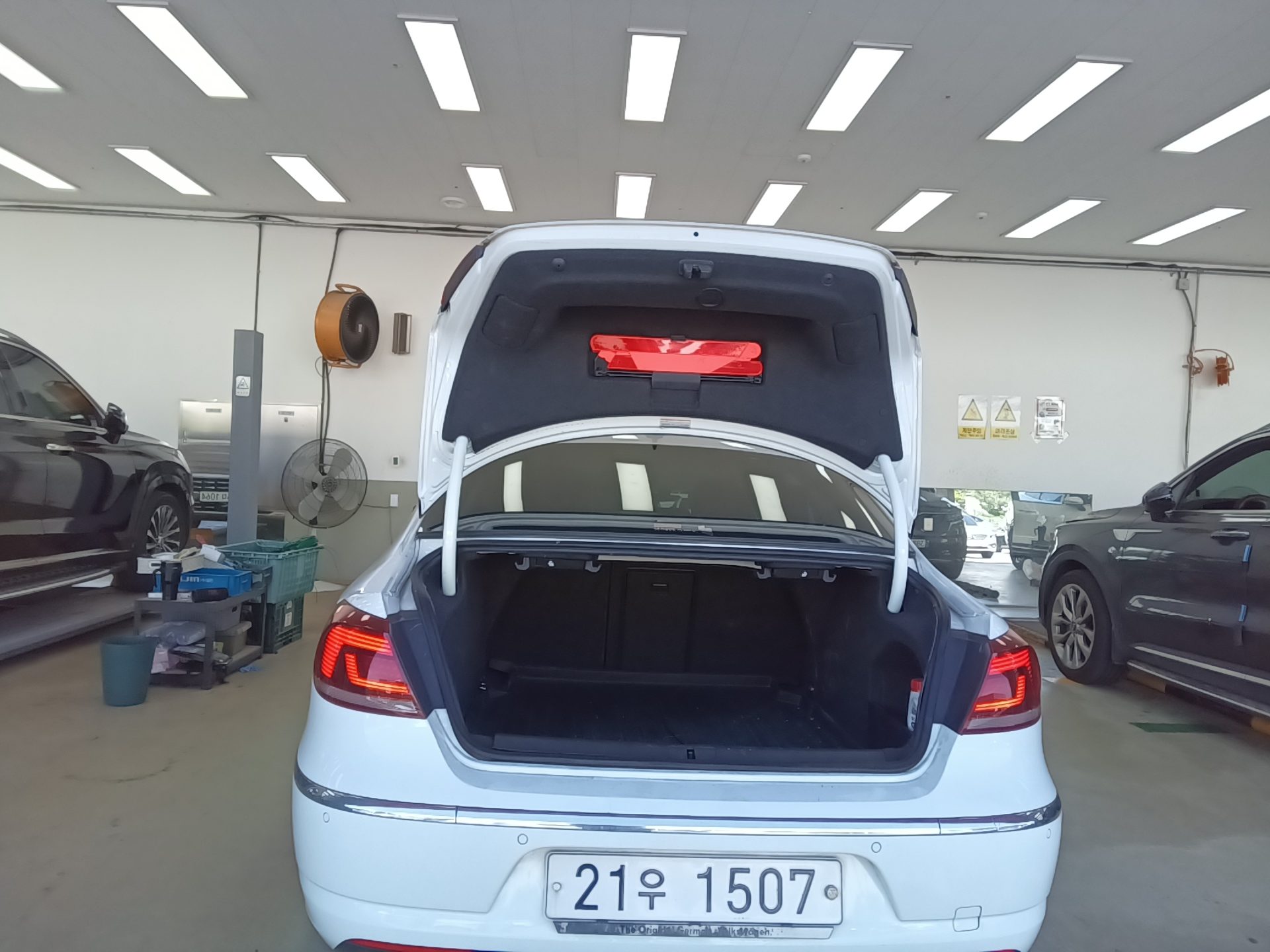 VOLKSWAGEN CC 2.0 TDI BLUEMOTION R LINE 2015 - zdjęcie 15