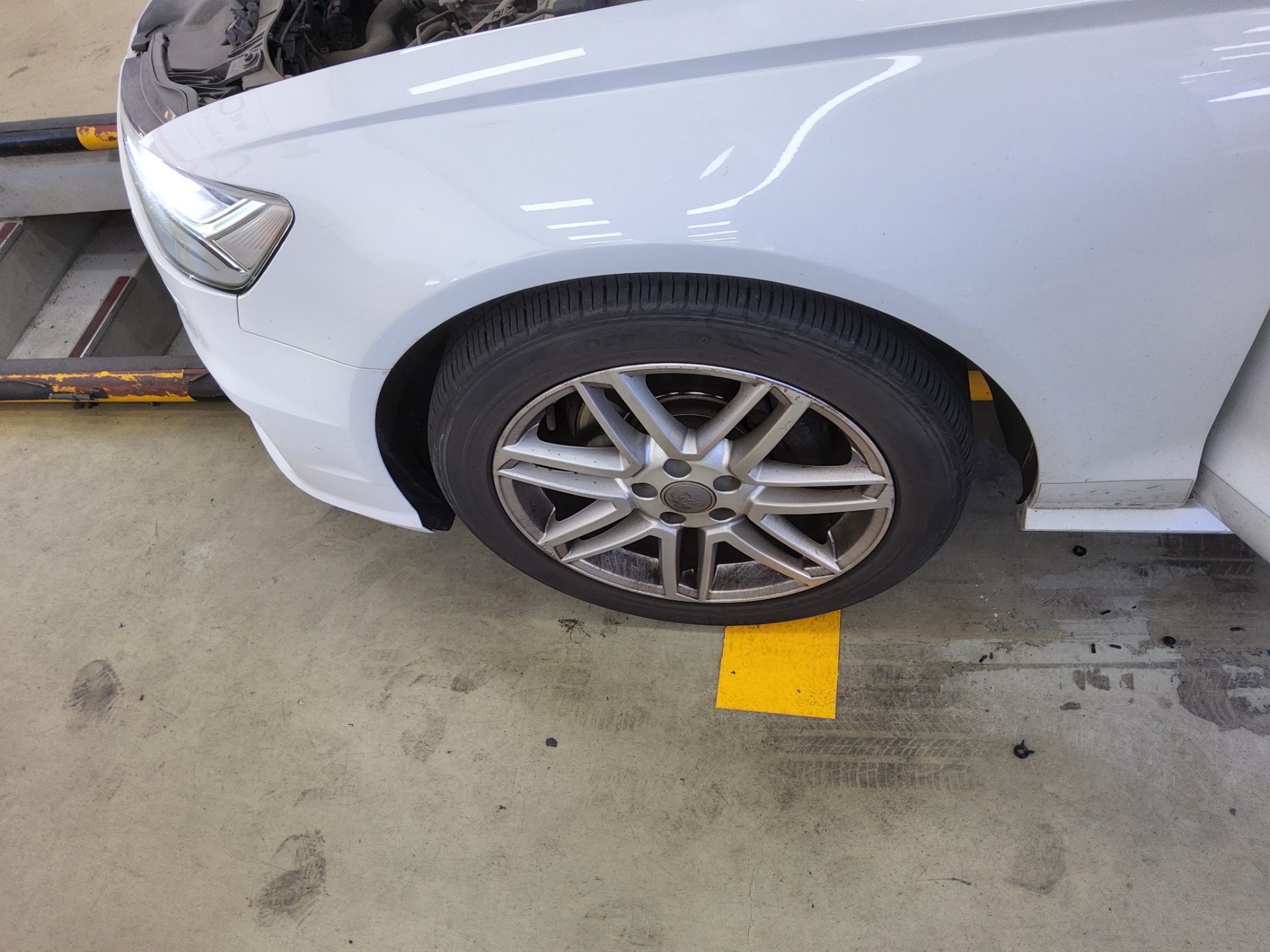 AUDI A6 (4TH GEN) 35 TDI COMFORT 2016 - zdjęcie 21