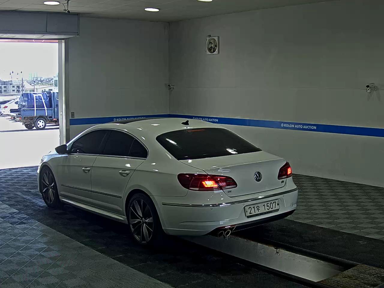 VOLKSWAGEN CC 2.0 TDI BLUEMOTION R LINE 2015 - zdjęcie 6