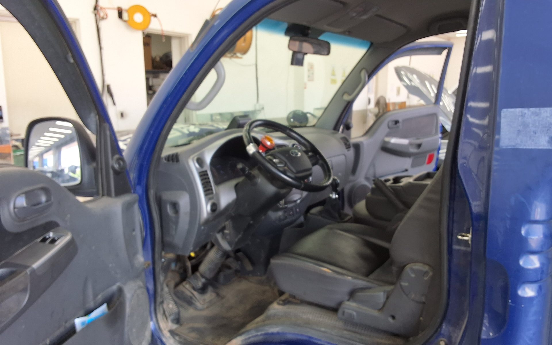 KIA THE NEW BONGO III CARGO 1.2 TON STANDARD CAB EXTRA LONG WHEELBASE GL 2022 - zdjęcie 10