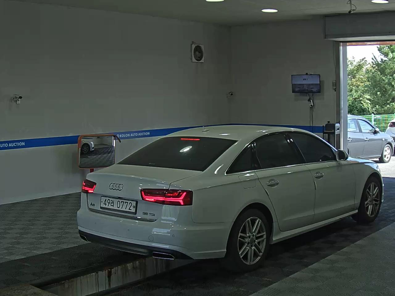 AUDI A6 (4TH GEN) 35 TDI COMFORT 2016 - zdjęcie 5