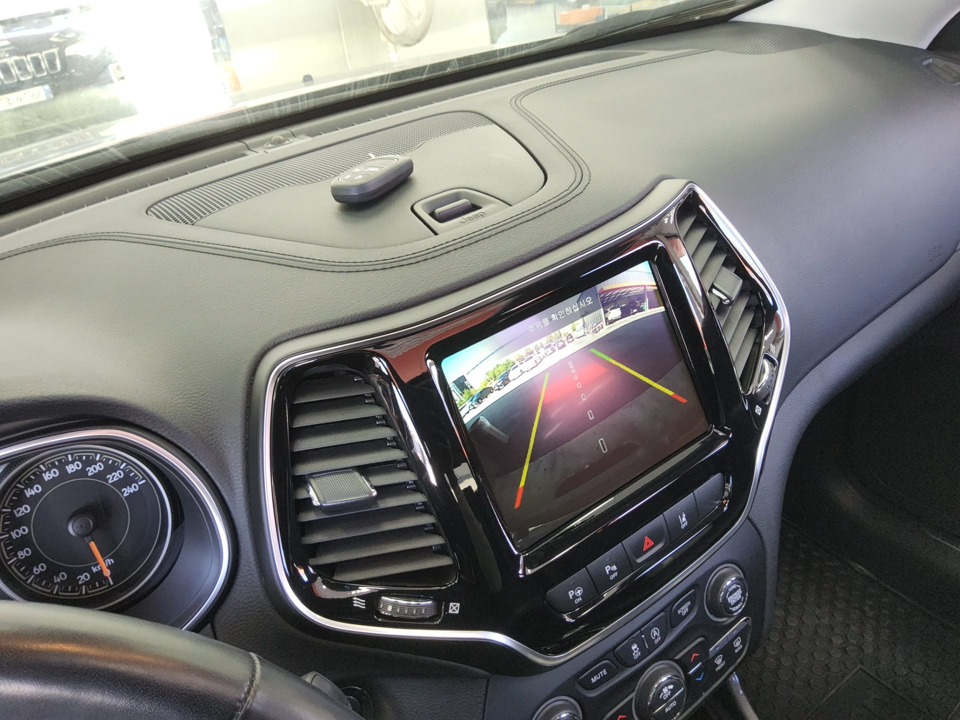 JEEP CHEROKEE (KL) 2.4 AWD LIMITED 2021 - zdjęcie 18