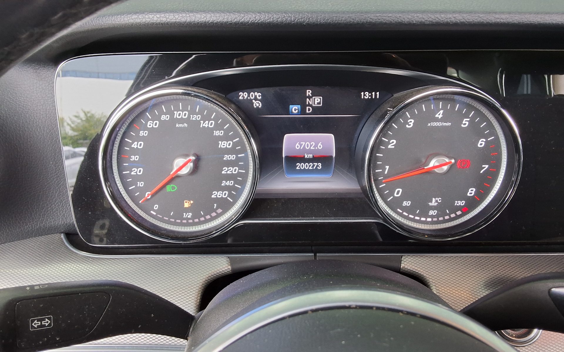 MERCEDES-BENZ E-CLASS (5TH GEN) E300 AVANTGARDE 2019 - zdjęcie 9