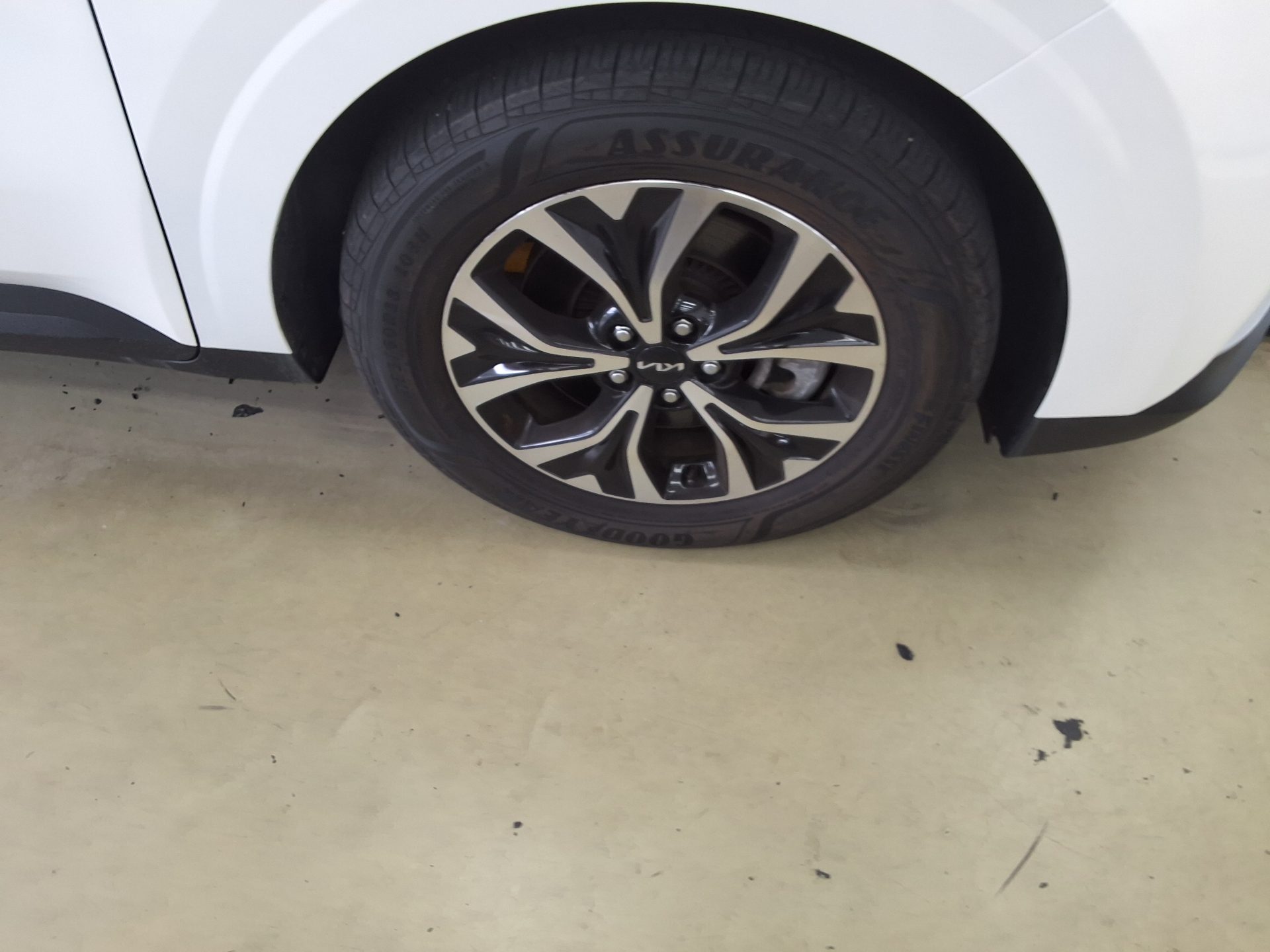 KIA NEW CARNIVAL (KA4) 9-SEATER DIESEL PRESTIGE 2023 - zdjęcie 24