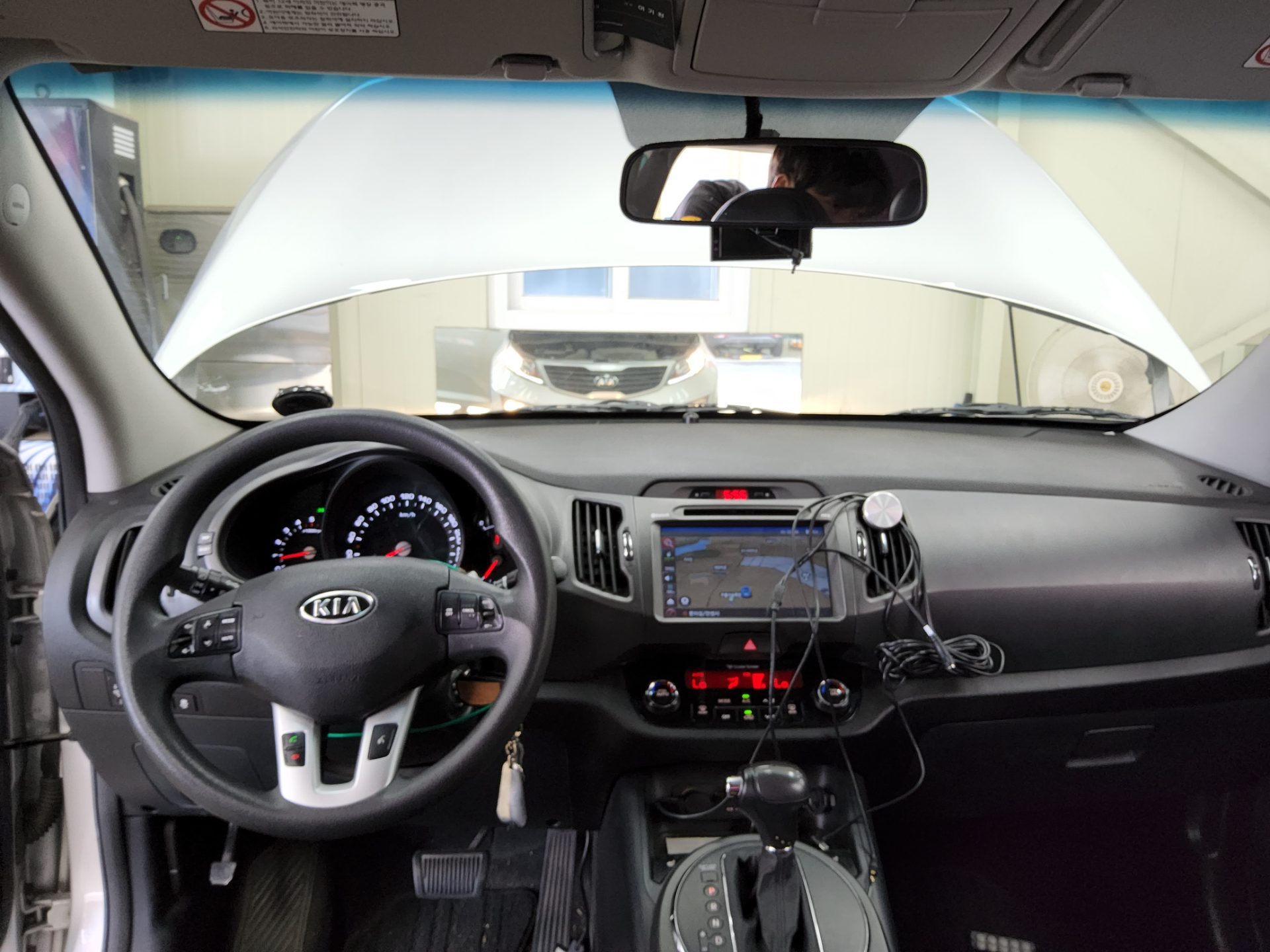 KIA SPORTAGE R DIESEL R2.0 2WD TLX PREMIUM MODEL 2019 - zdjęcie 11