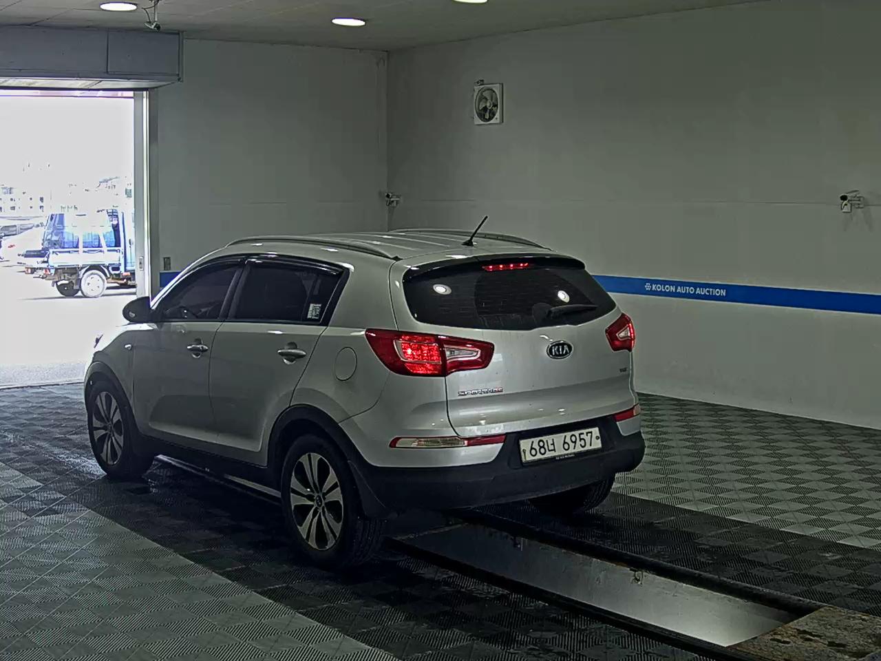 KIA SPORTAGE R DIESEL R2.0 2WD TLX PREMIUM MODEL 2019 - zdjęcie 6