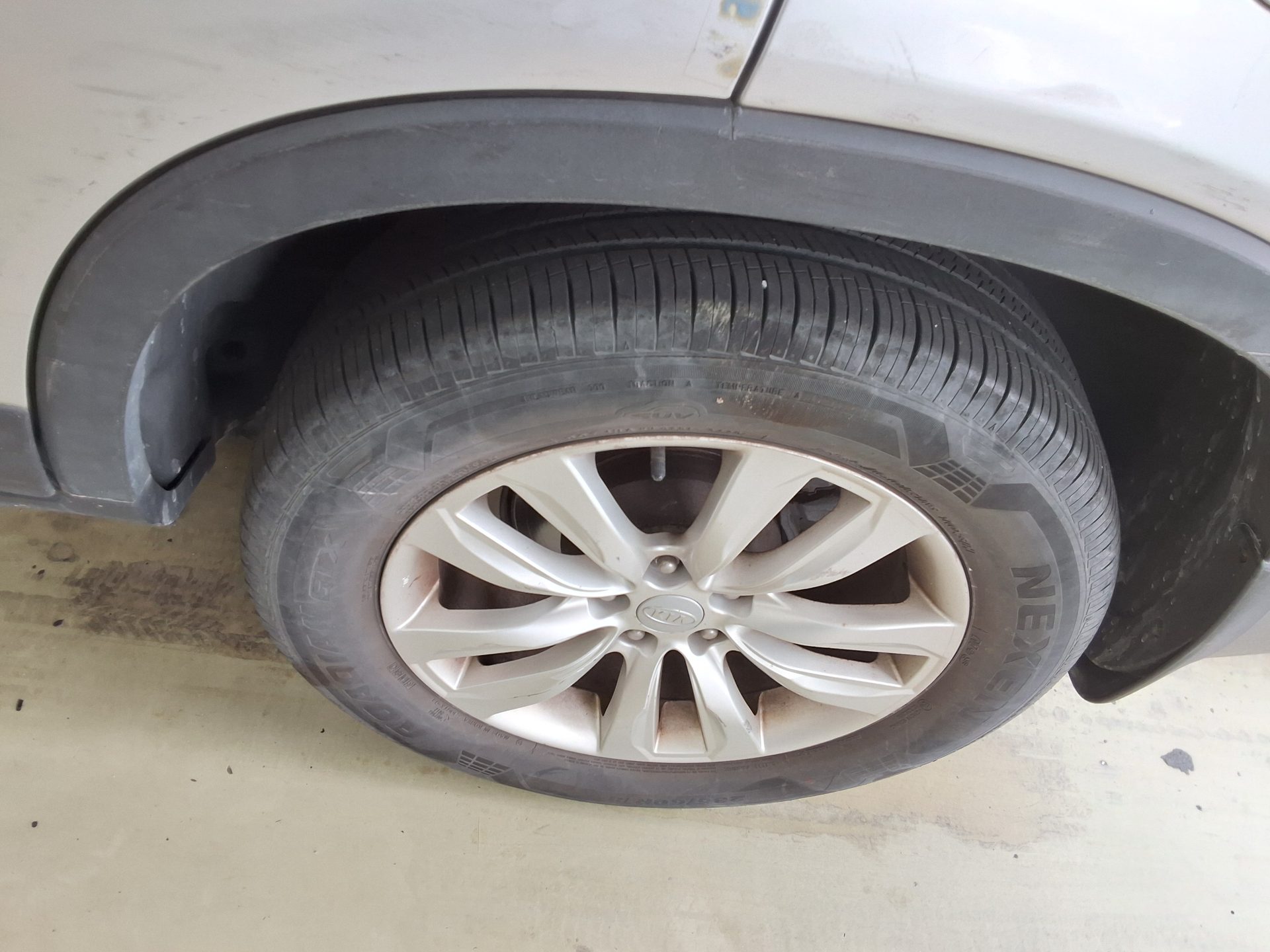 KIA SORENTO R DIESEL 2.0 2WD TLX LUXURY MODEL 2010 - zdjęcie 23
