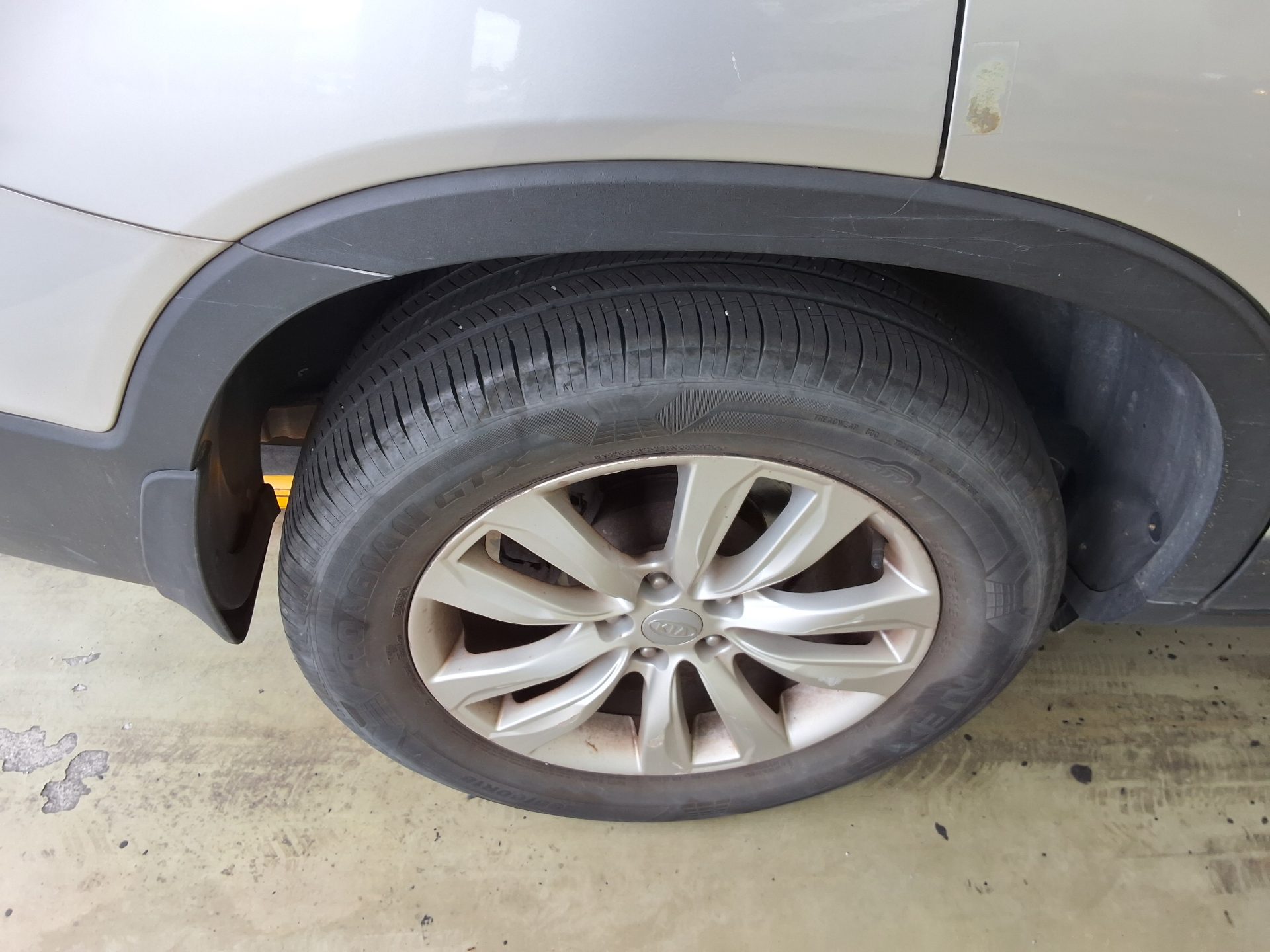 KIA SORENTO R DIESEL 2.0 2WD TLX LUXURY MODEL 2010 - zdjęcie 25