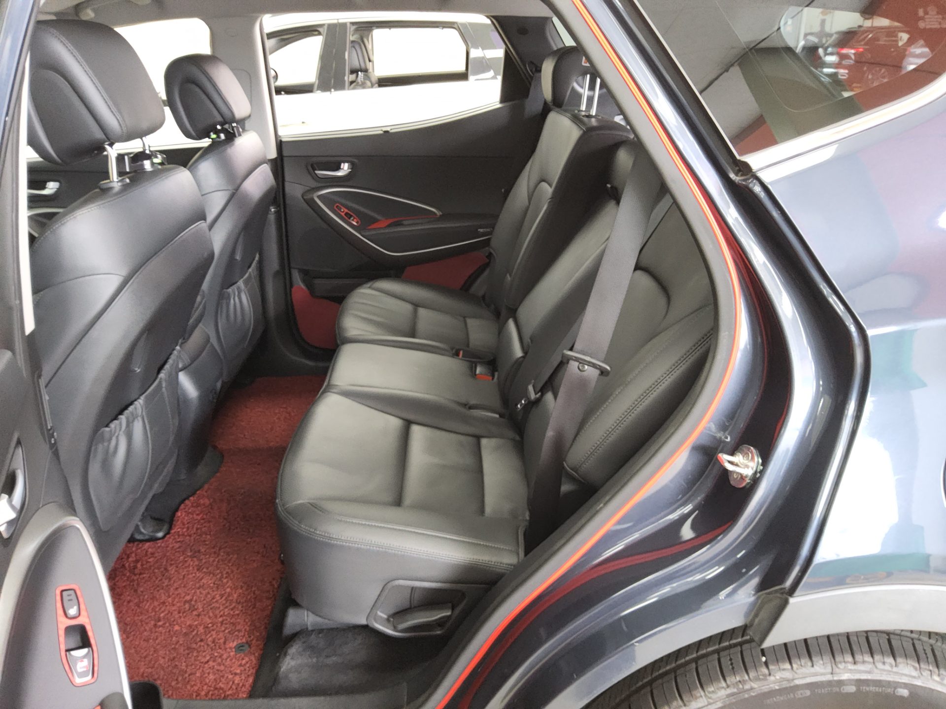 HYUNDAI SANTA FE THE PRIME DIESEL R2.0 2WD VALUE PLUS 2018 - zdjęcie 12