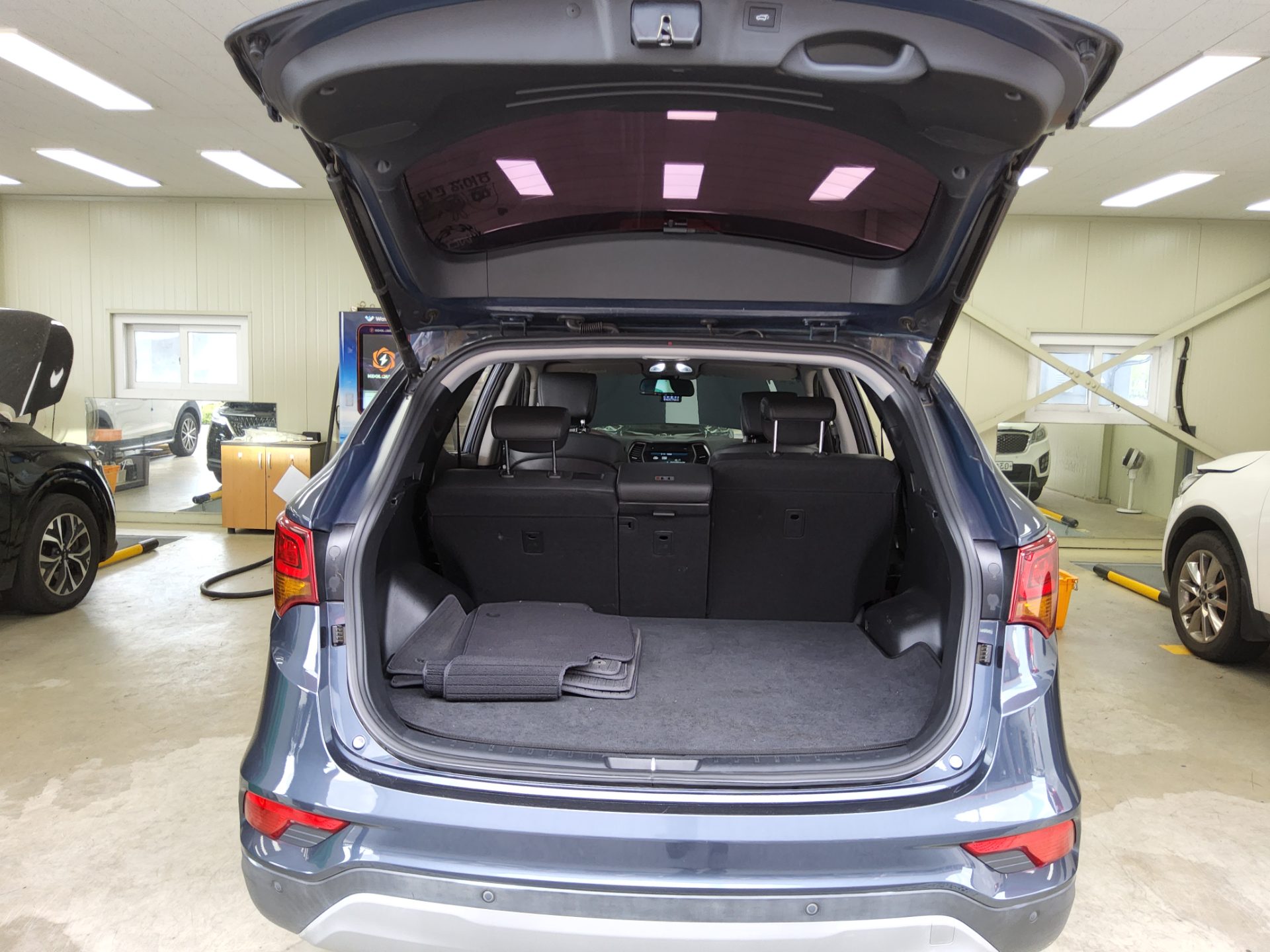 HYUNDAI SANTA FE THE PRIME DIESEL R2.0 2WD VALUE PLUS 2018 - zdjęcie 15