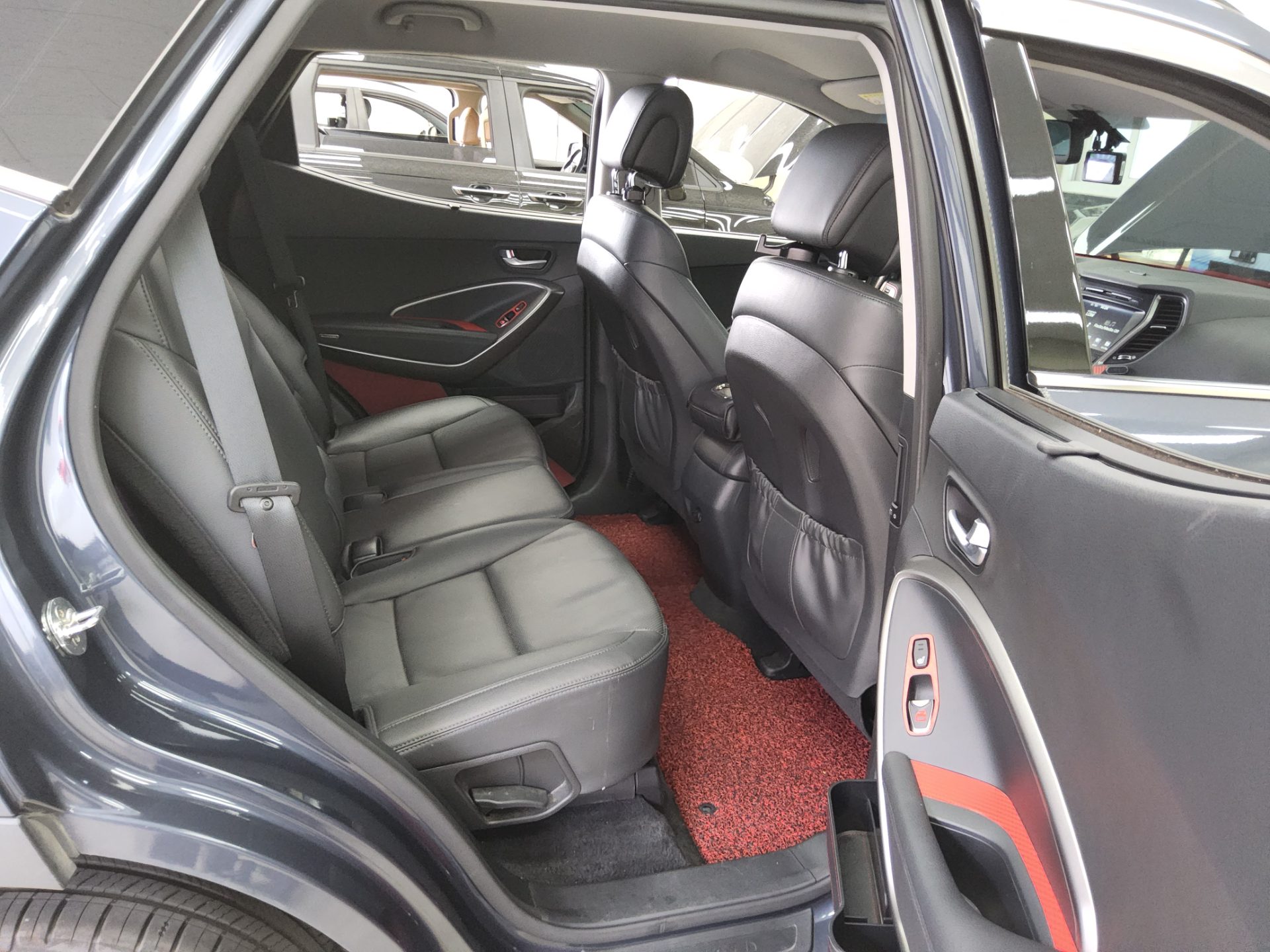 HYUNDAI SANTA FE THE PRIME DIESEL R2.0 2WD VALUE PLUS 2018 - zdjęcie 13