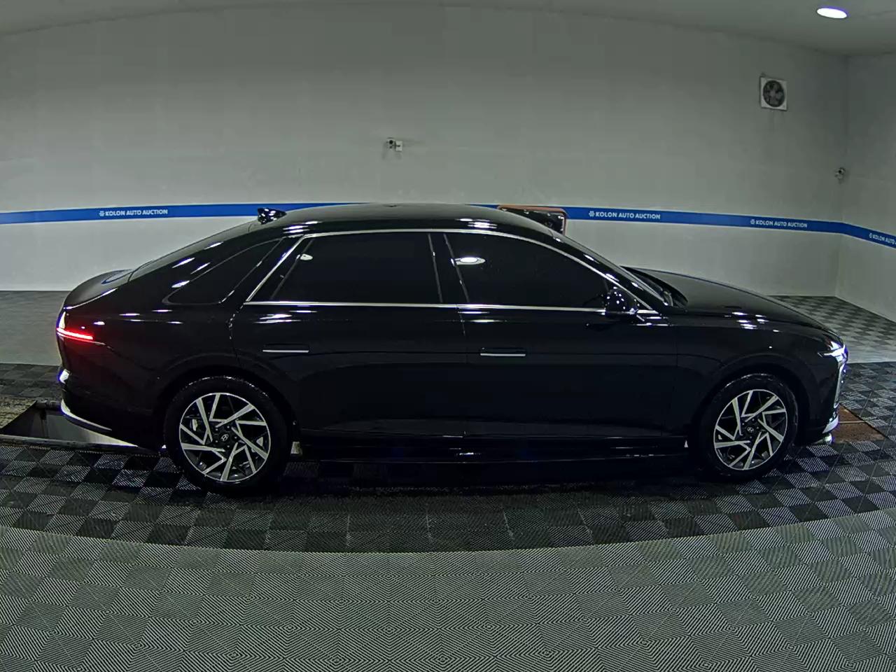 HYUNDAI THE ALL NEW GRANDEUR HYBRID 1.6 HYBRID EXCLUSIVE 2026 - zdjęcie 4