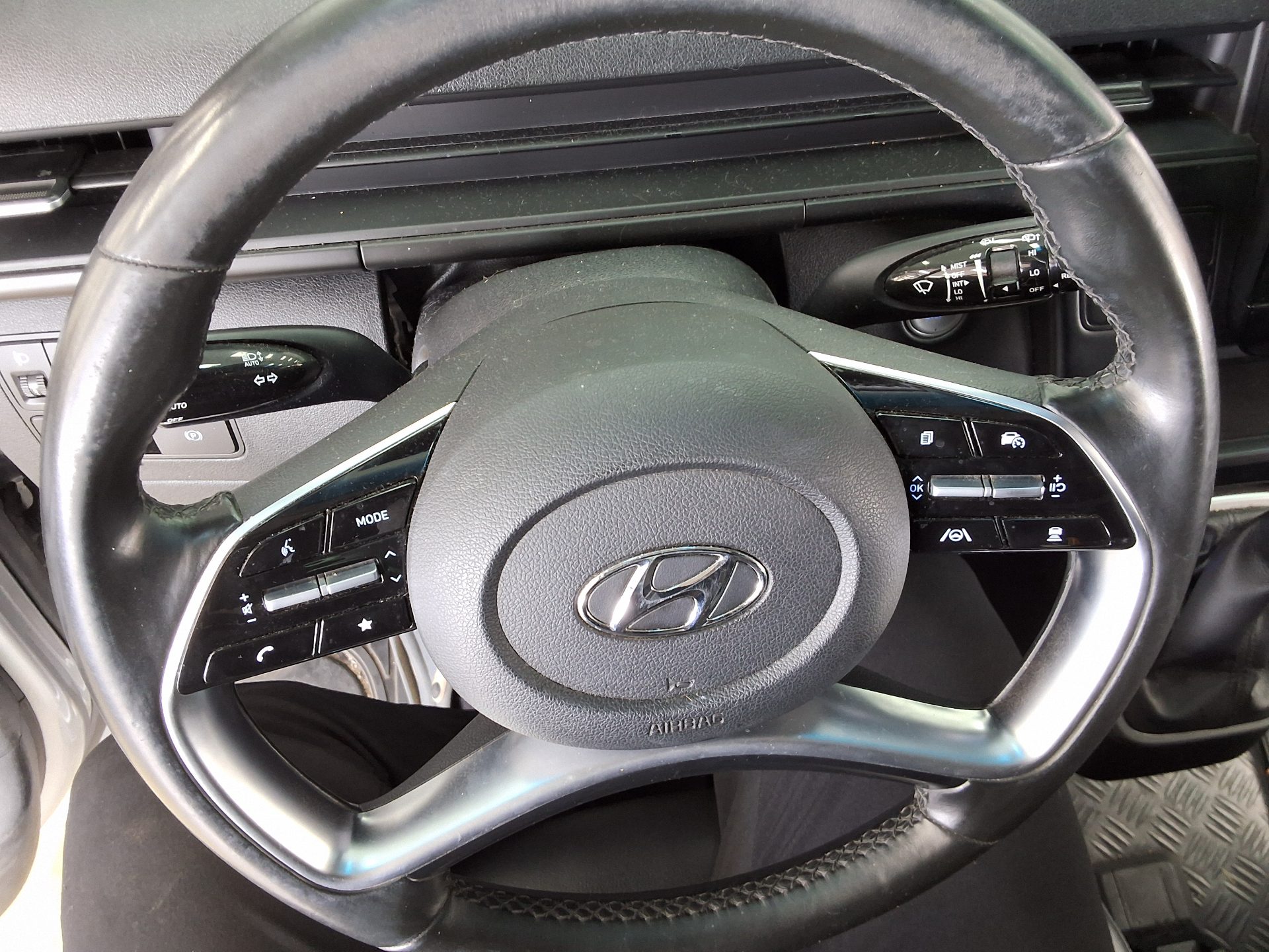 HYUNDAI STARIA 2.2 DIESEL CARGO 3-SEATER MODERN 2022 - zdjęcie 17
