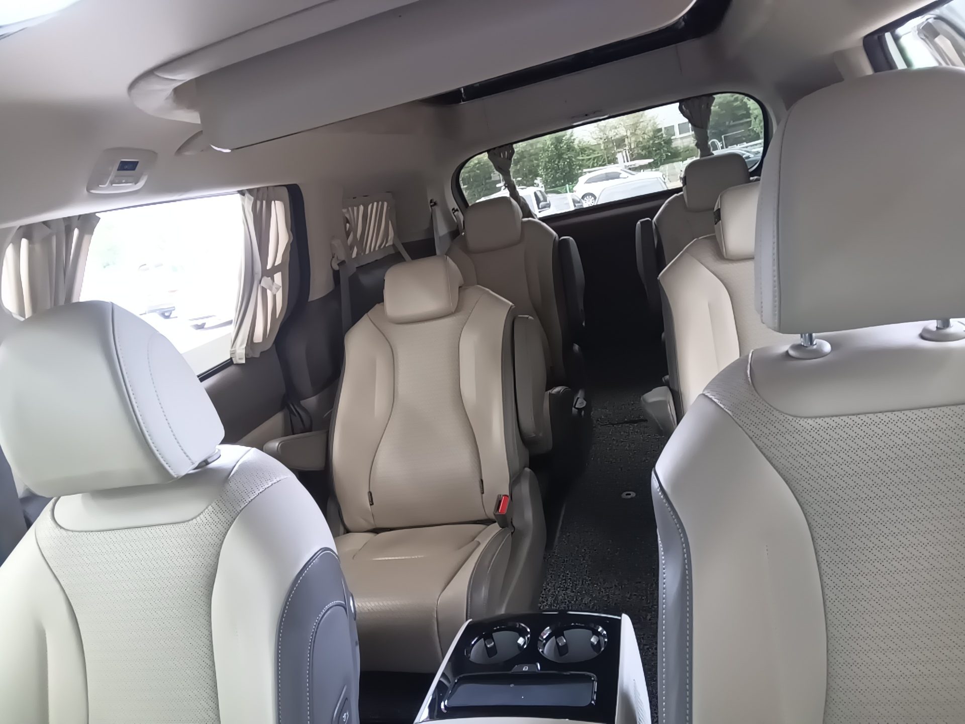KIA NEW CARNIVAL (KA4) HI-LIMOUSINE 9-SEATER GASOLINE SIGNATURE 2021 - zdjęcie 23