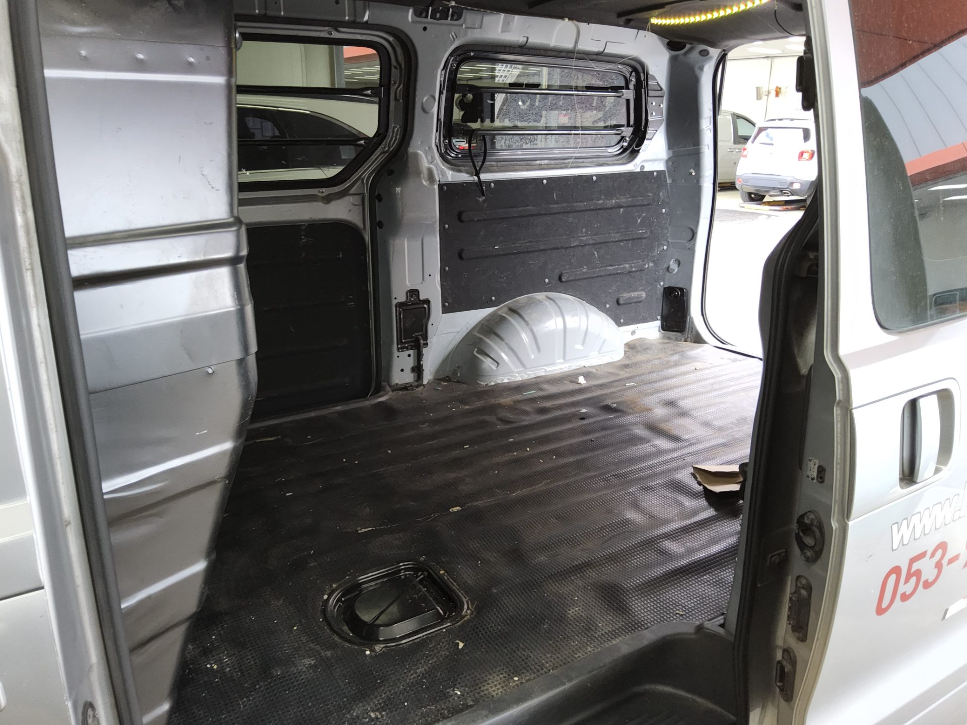 HYUNDAI THE NEW GRAND STAREX 3-SEATER DIESEL VAN SMART 2020 - zdjęcie 12