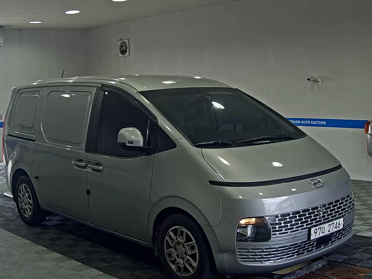 HYUNDAI STARIA 2.2 DIESEL CARGO 3-SEATER MODERN 2022 - zdjęcie 3