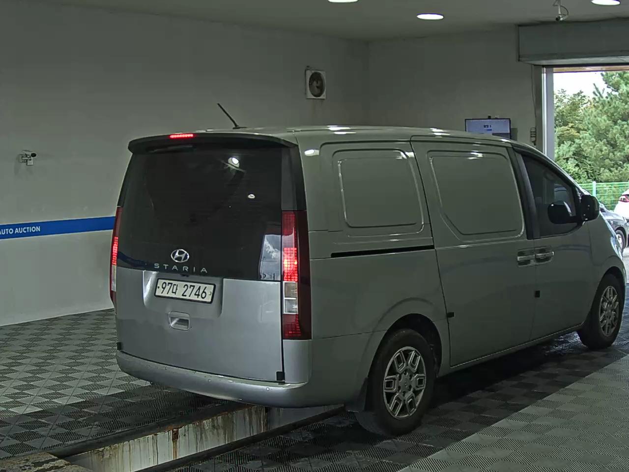 HYUNDAI STARIA 2.2 DIESEL CARGO 3-SEATER MODERN 2022 - zdjęcie 5