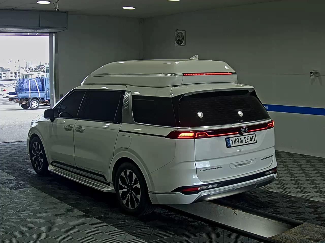KIA NEW CARNIVAL (KA4) HI-LIMOUSINE 9-SEATER GASOLINE SIGNATURE 2021 - zdjęcie 6