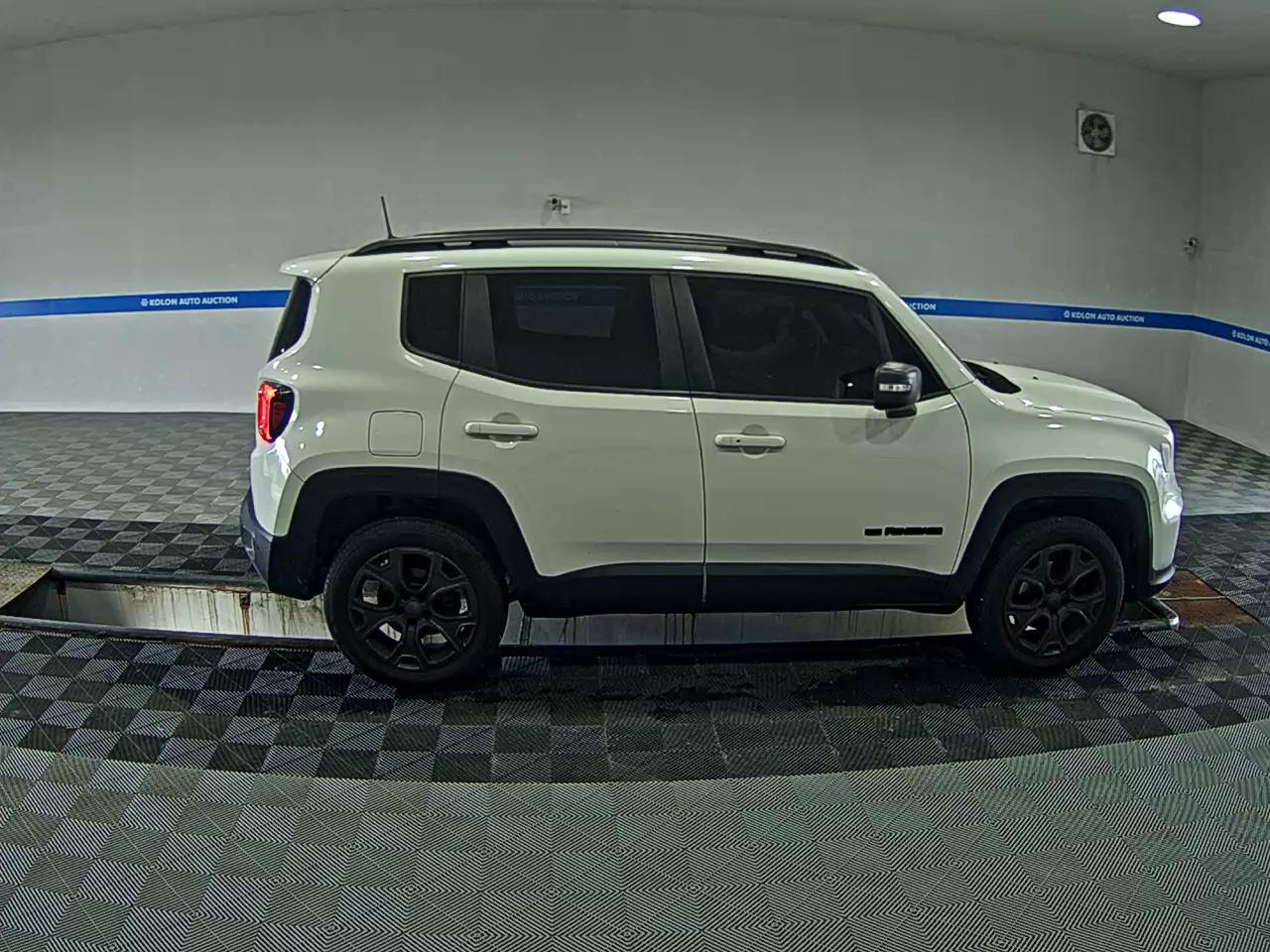 JEEP RENEGADE 2.4 GASOLINE AWD 80TH ANNIVERSARY 2021 - zdjęcie 4