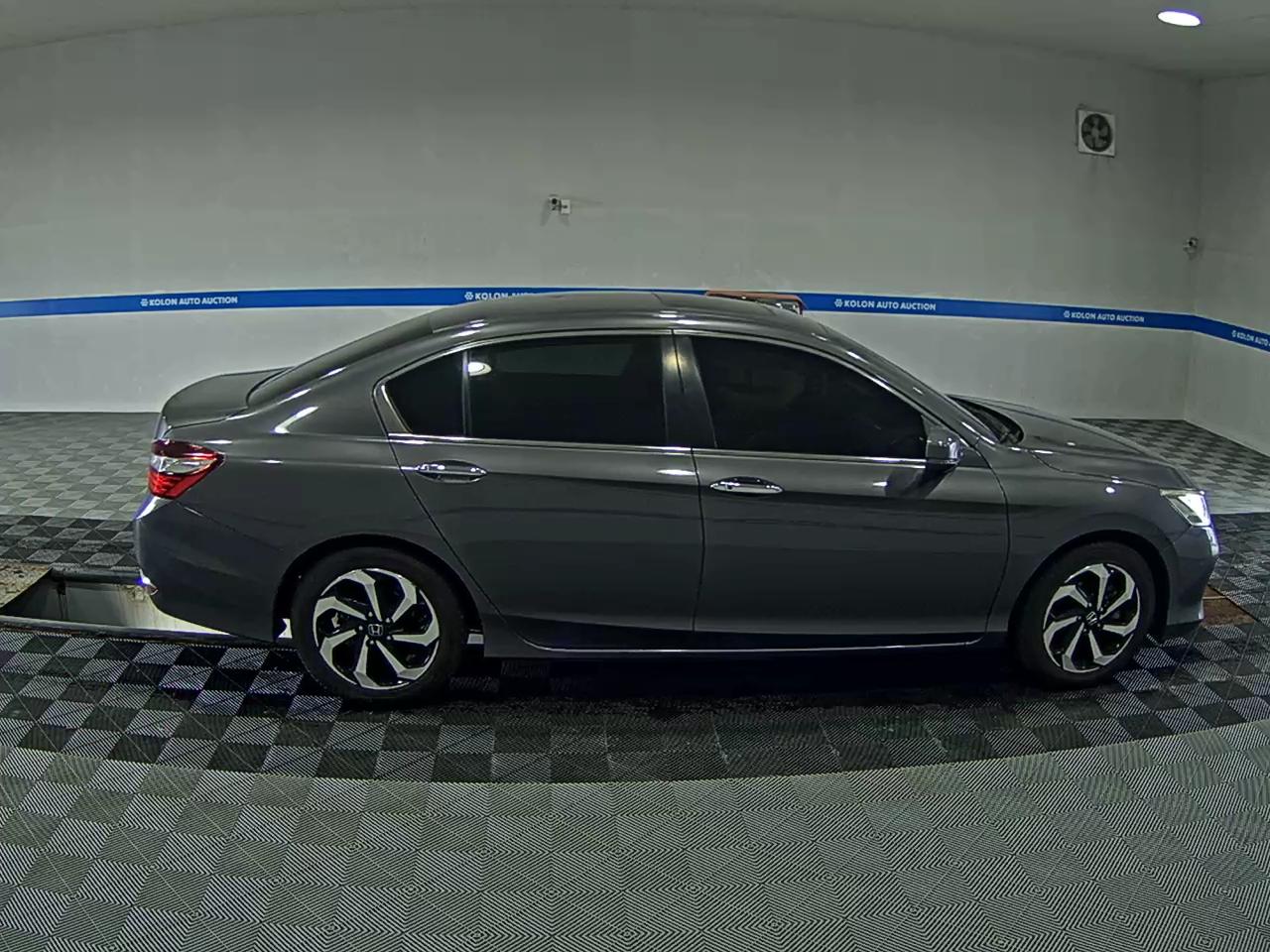 HONDA ACCORD (9TH GEN) 2.4 EX-L 2017 - zdjęcie 4