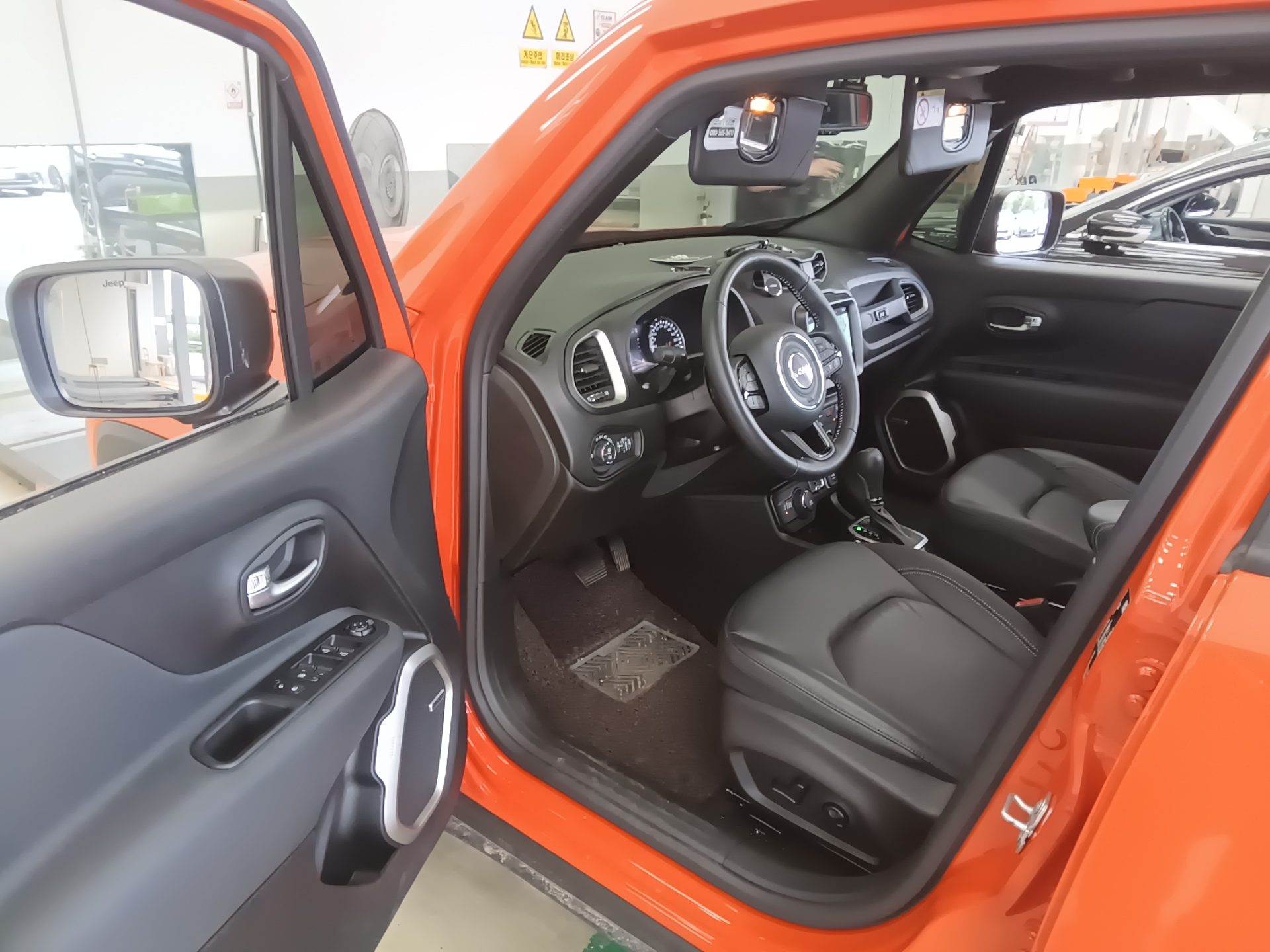JEEP RENEGADE 2.4 GASOLINE AWD 80TH ANNIVERSARY 2021 - zdjęcie 10