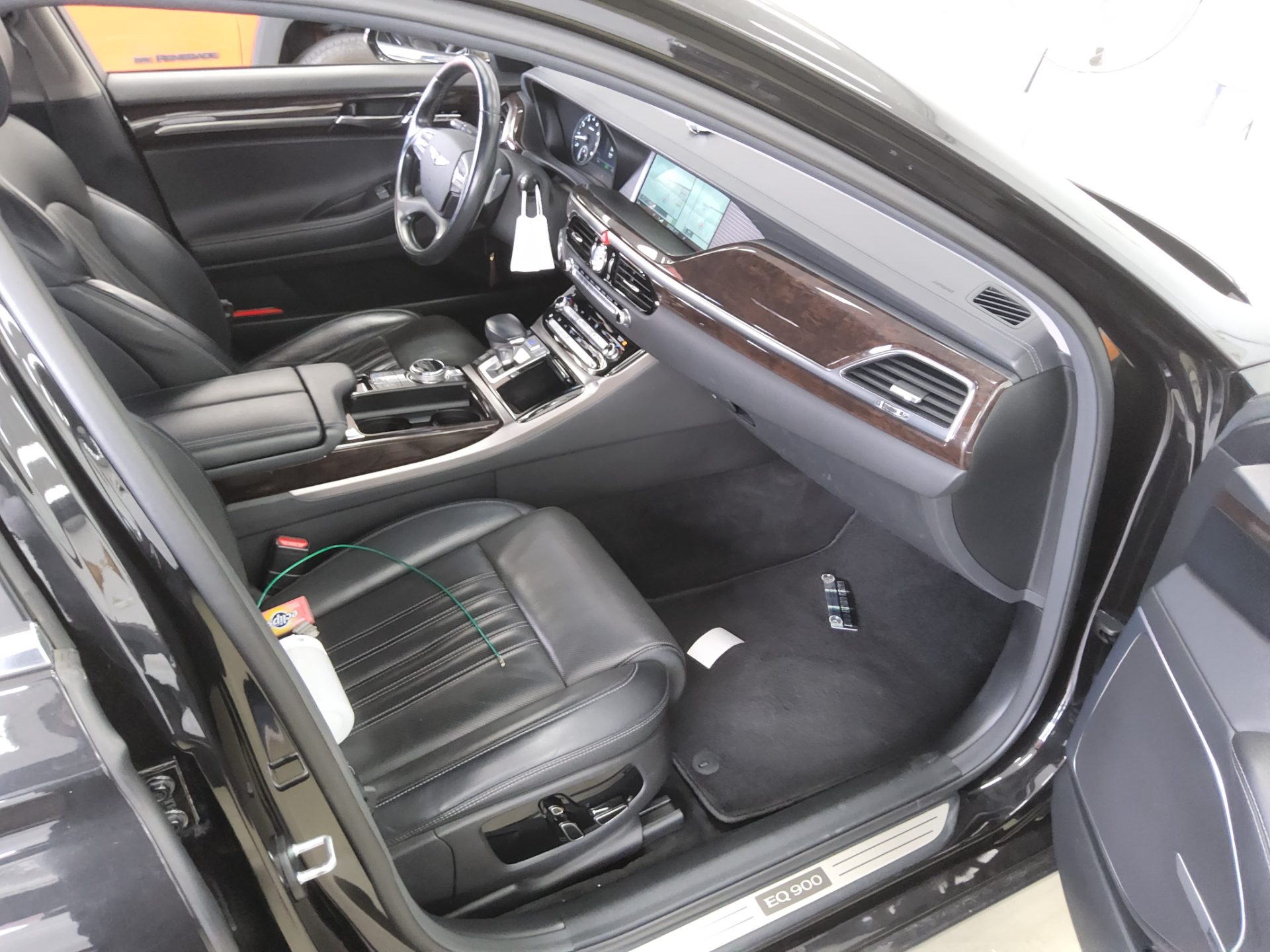 GENESIS EQ900 3.8 GDi AWD LUXURY 2018 - zdjęcie 14
