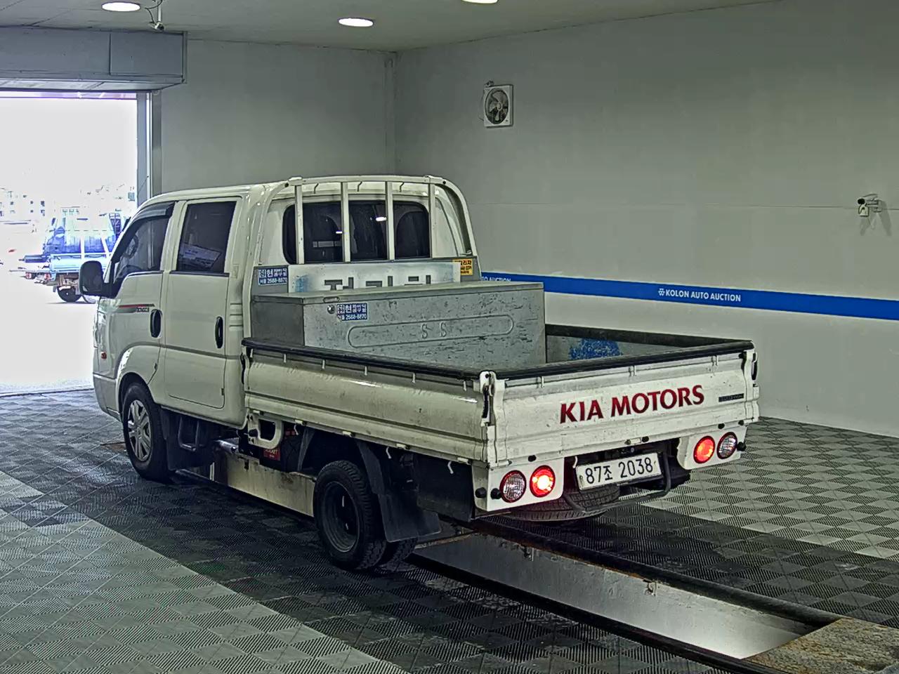 KIA THE NEW BONGO III CARGO 1 TON DOUBLE CAB EXTRA LONG WHEELBASE L 2020 - zdjęcie 6