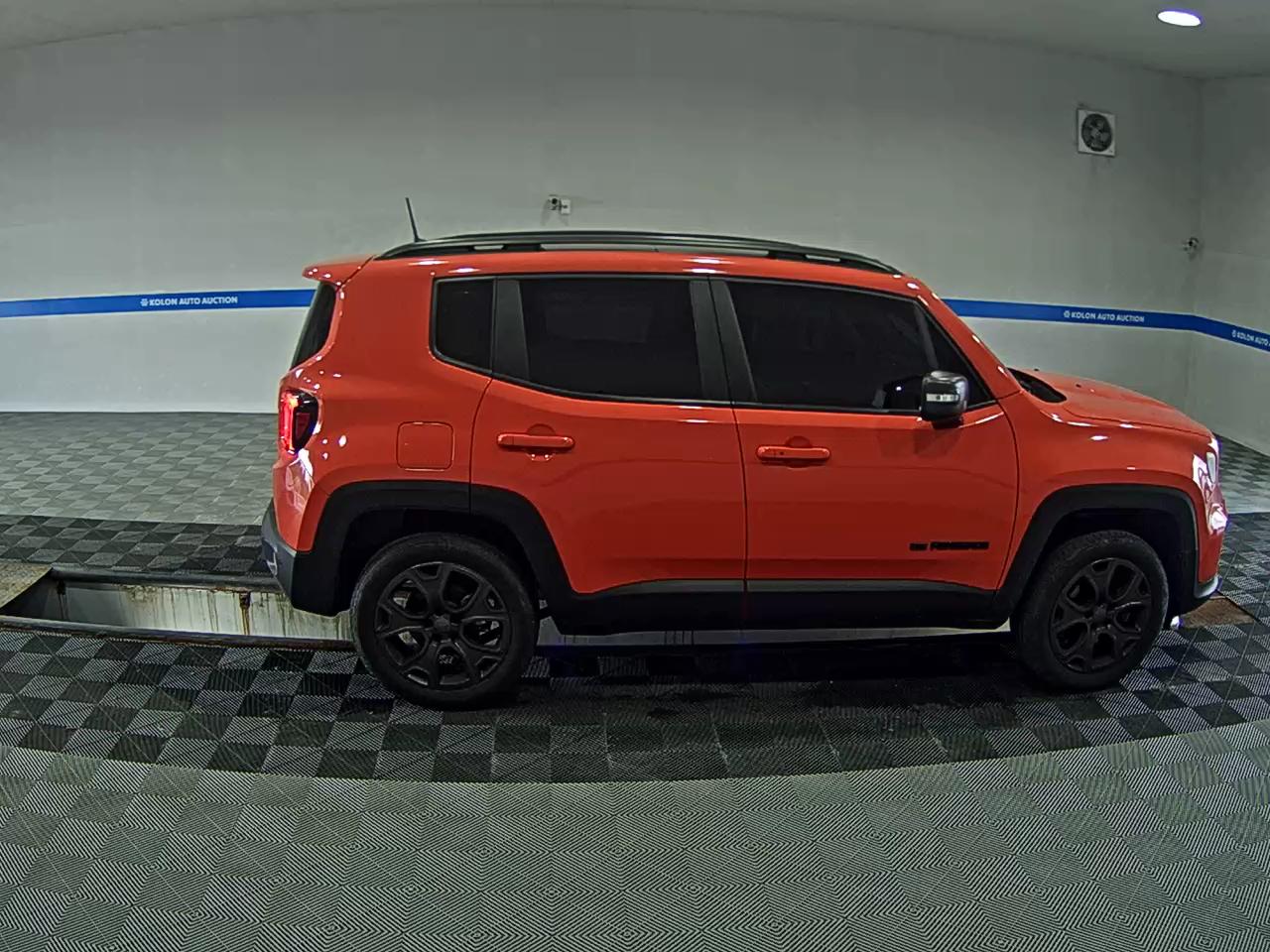 JEEP RENEGADE 2.4 GASOLINE AWD 80TH ANNIVERSARY 2021 - zdjęcie 4