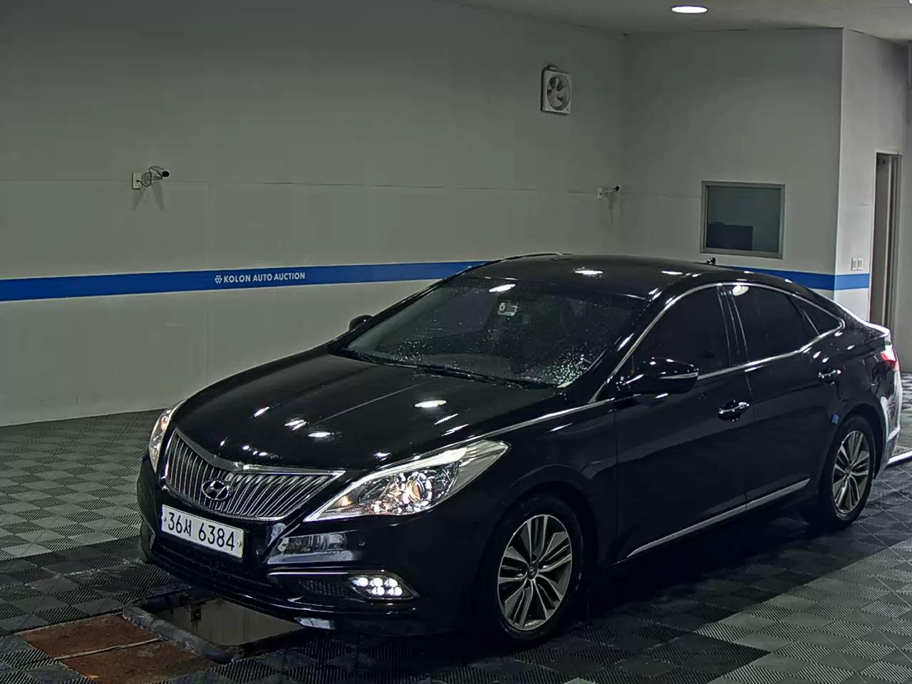 HYUNDAI GRANDEUR HG HG 240 MODERN 2015 - zdjęcie 2