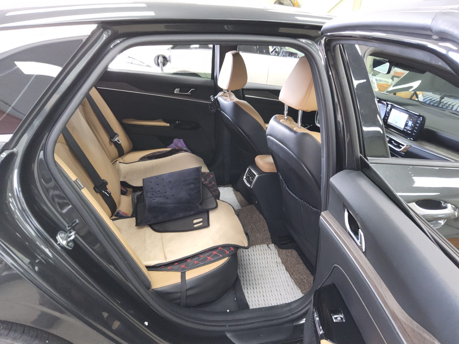 KIA NEW K5 (DL3) 1.6 GASOLINE TURBO NOBLESSE 2020 - zdjęcie 13