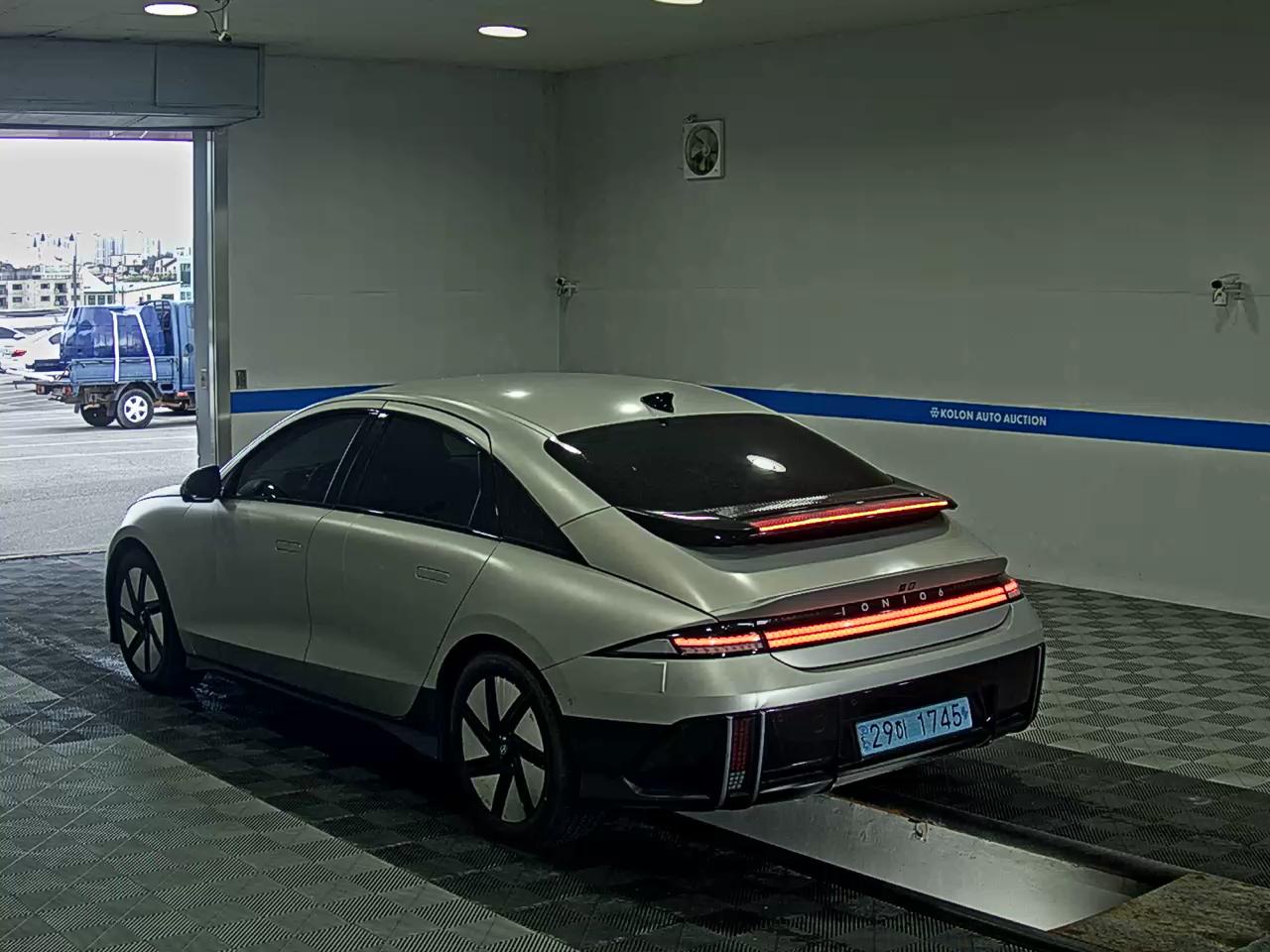 HYUNDAI IONIQ 6 LONG RANGE 2WD PRESTIGE 2023 - zdjęcie 6