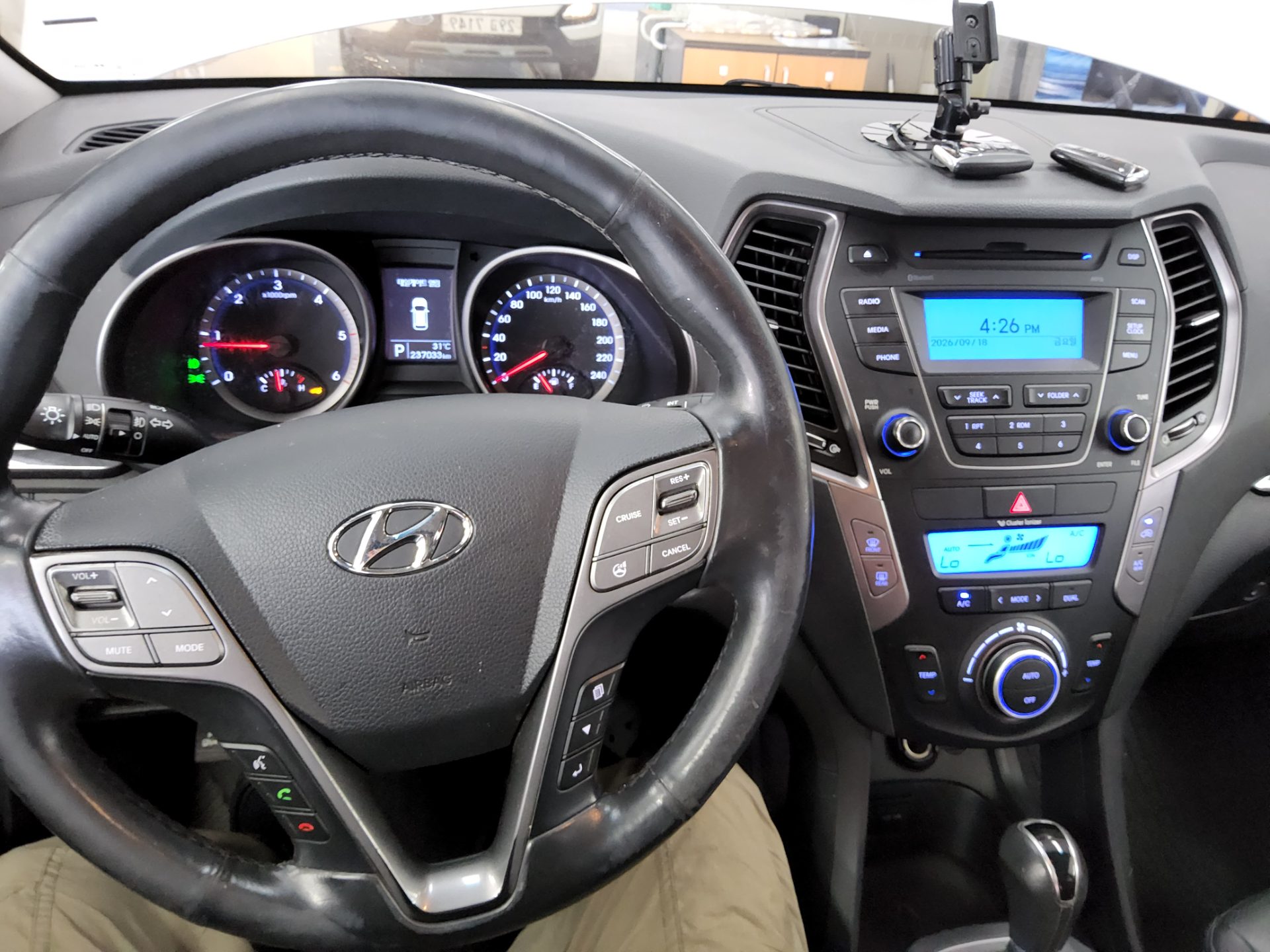 HYUNDAI SANTA FE (DM) DIESEL R2.2 4WD PREMIUM 2015 - zdjęcie 17