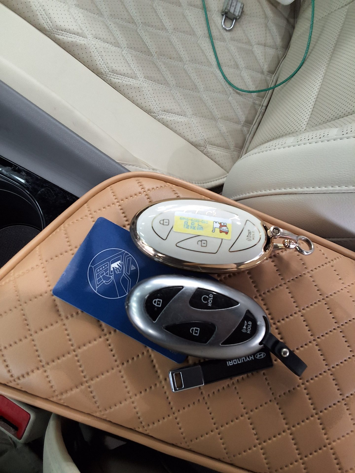 HYUNDAI THE NEW AVANTE (CN7) GASOLINE 1.6 INSPIRATION 2024 - zdjęcie 19