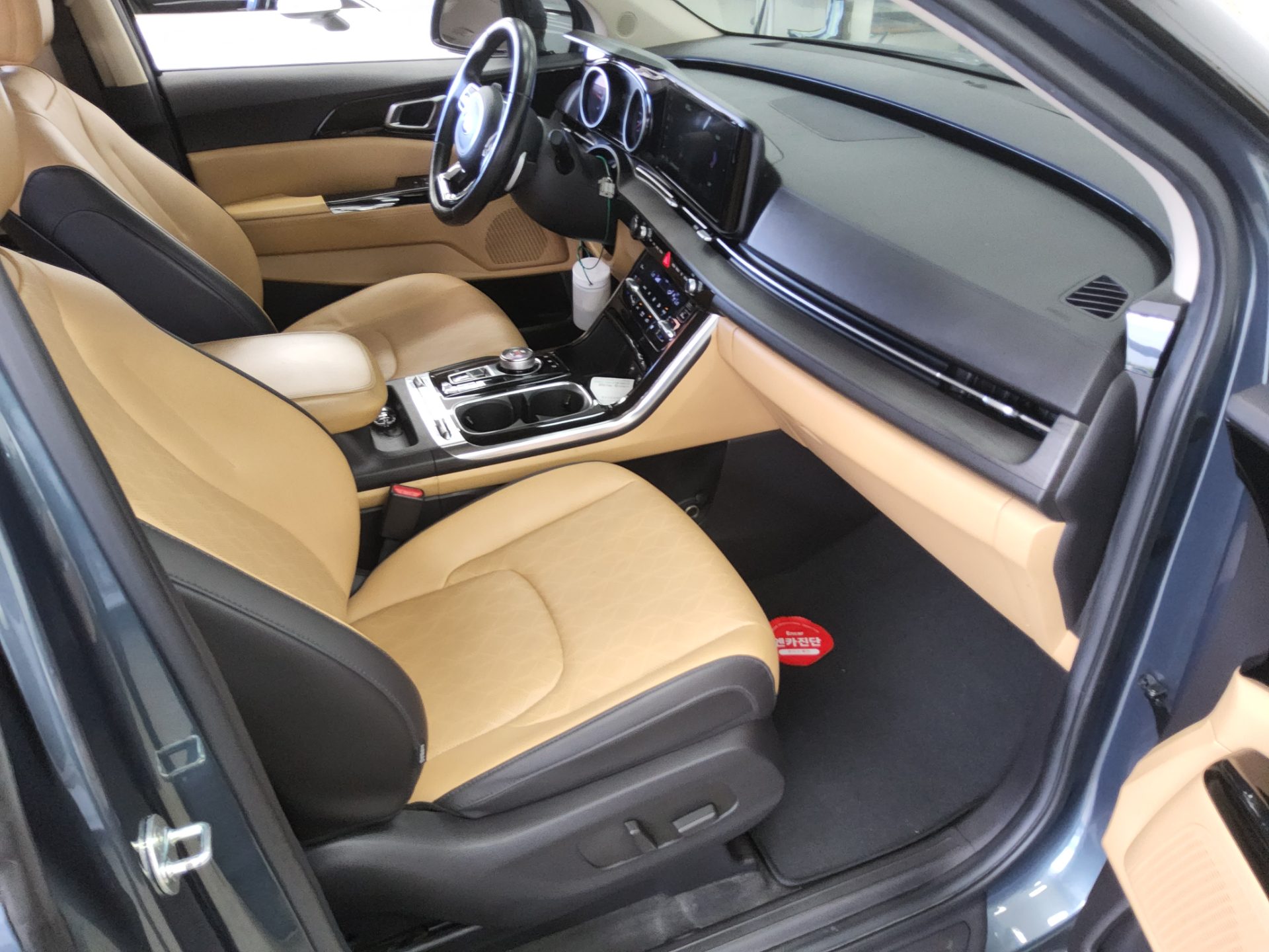 KIA NEW CARNIVAL (KA4) 9-SEATER DIESEL NOBLESSE 2021 - zdjęcie 14