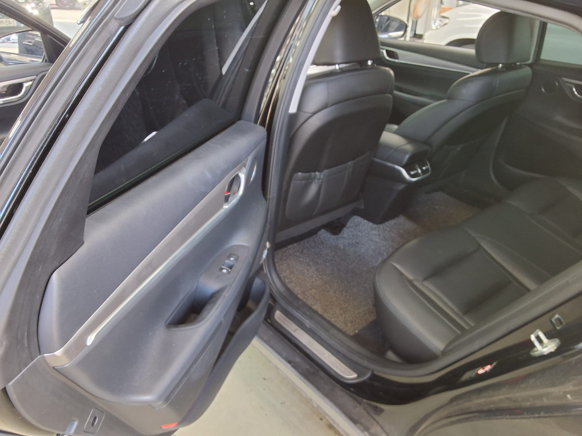 HYUNDAI THE NEW GRANDEUR IG GASOLINE 2.5 PREMIUM CHOICE 2021 - zdjęcie 12