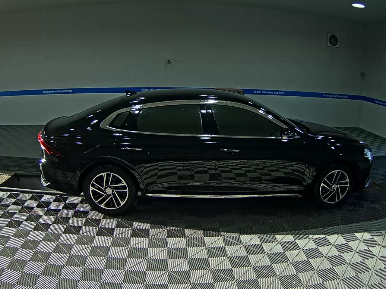 HYUNDAI THE NEW GRANDEUR IG GASOLINE 2.5 PREMIUM CHOICE 2021 - zdjęcie 4